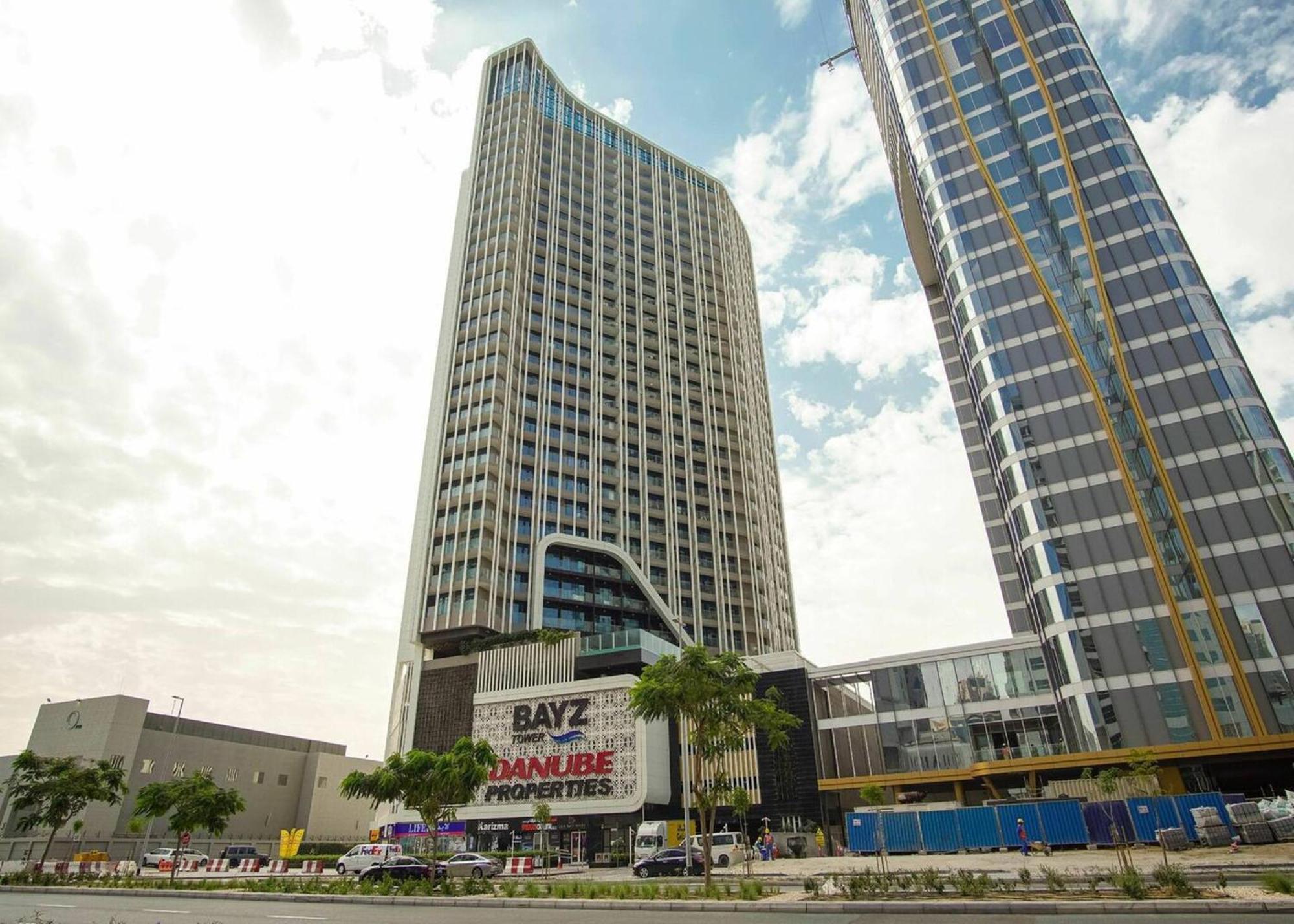 Apartment Stylish Bayz Danube Burj Khalifa View Pool