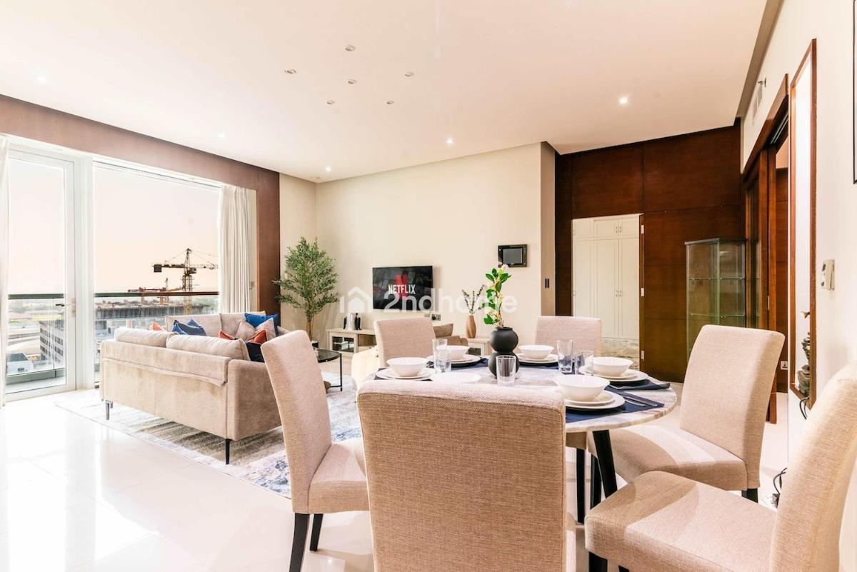 Apartment Group-ready Luxury Unit Fit Upto 8 Guest