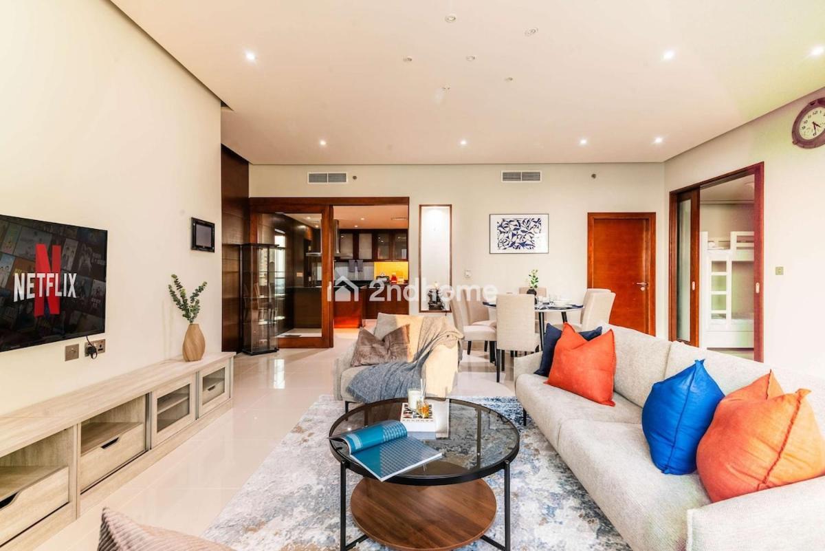 Group-ready Luxury Unit Fit Upto 8 Guest * Dubai