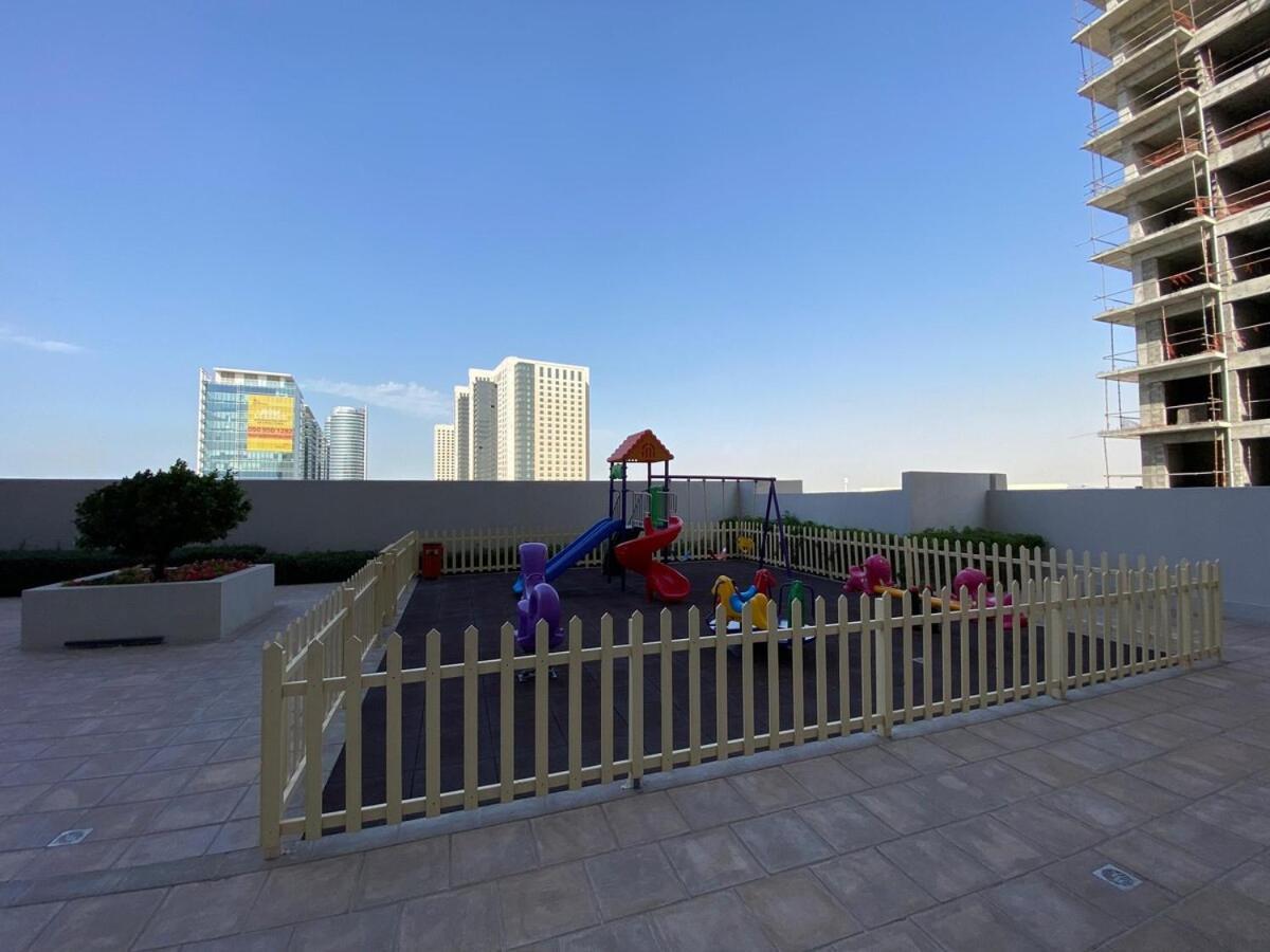 Furnished Next To Metro