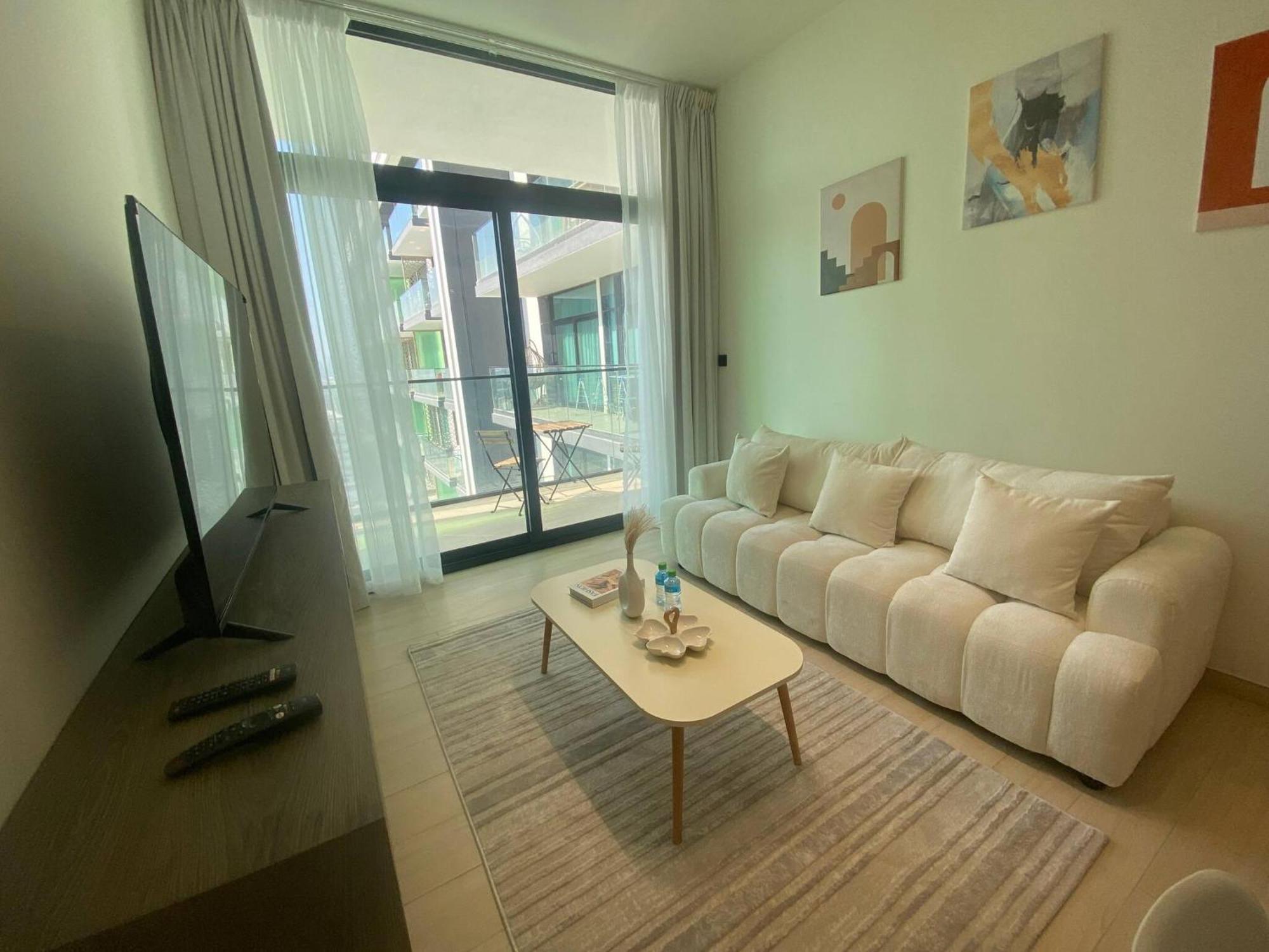Apartment Fully Furnished 1 Bedroom *