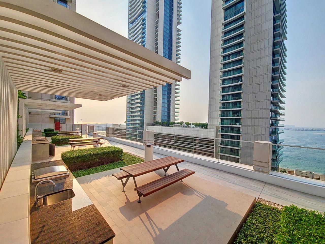 Marina Vista - Airy One Bedroom In Marina Apartment *