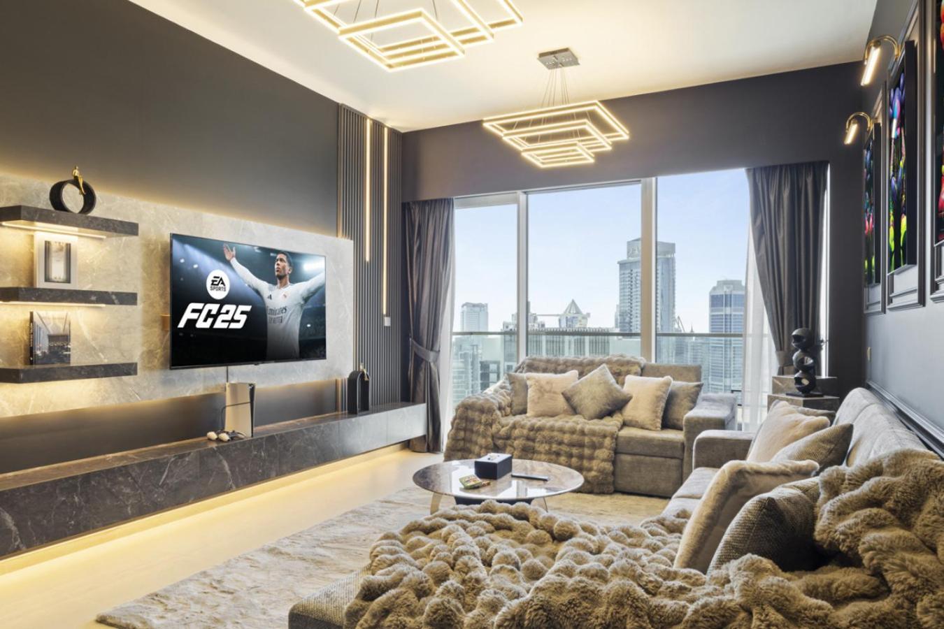 Apartment Luxury 1-bedroom, High-floor, Skyline Views *