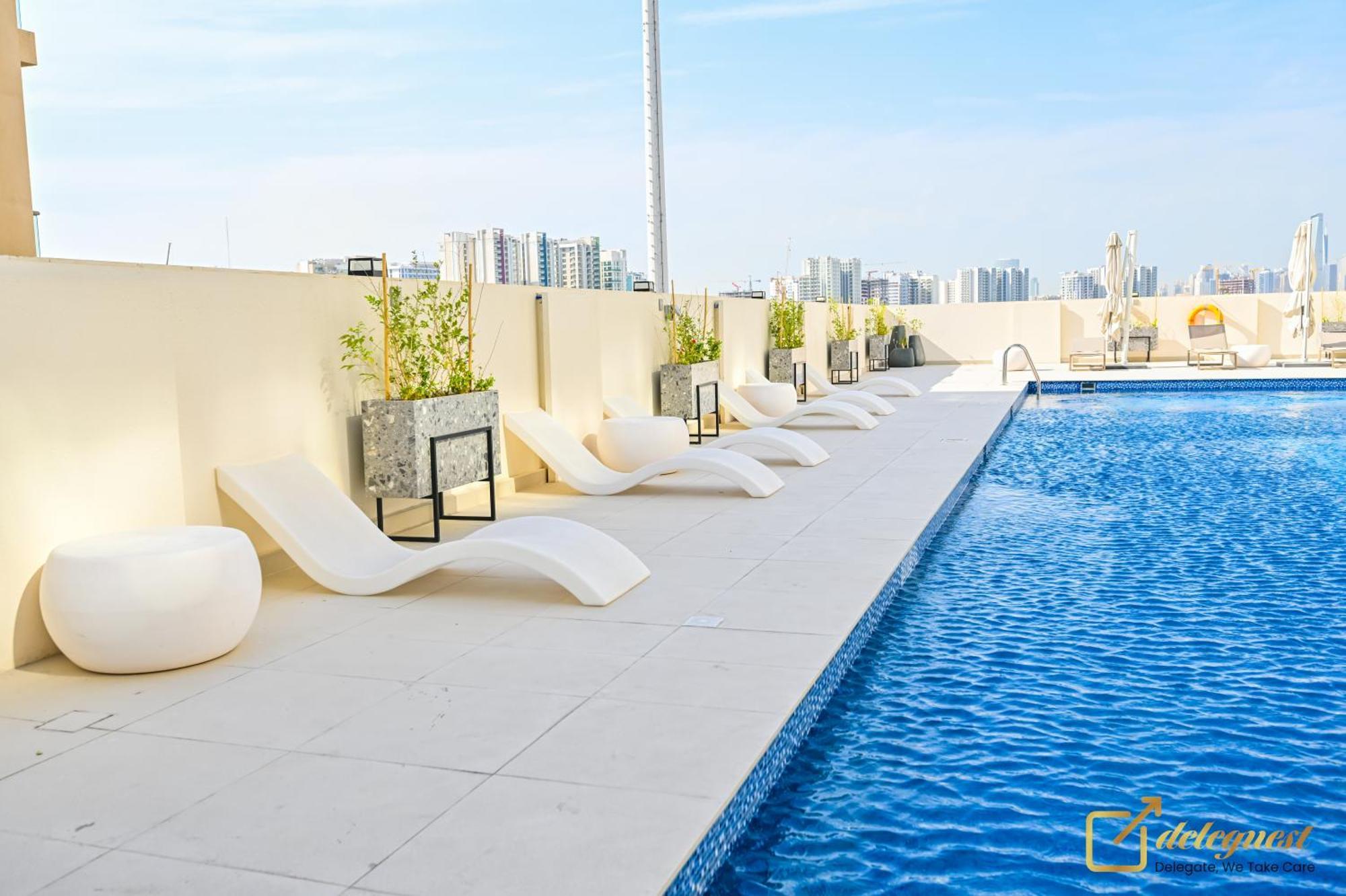 In Al Furjan 5min To Bus Stop By Deleguest Apartment *