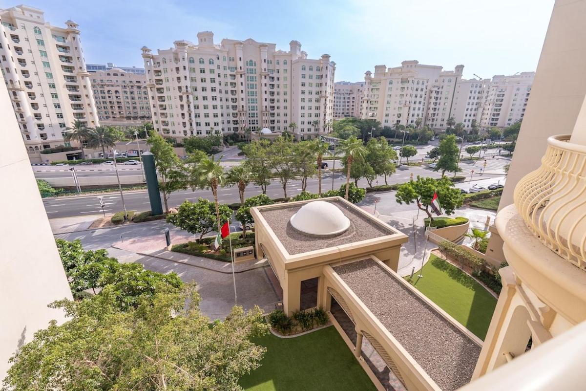 Apartment Elegant 3br Near In Palm Jumeirah *