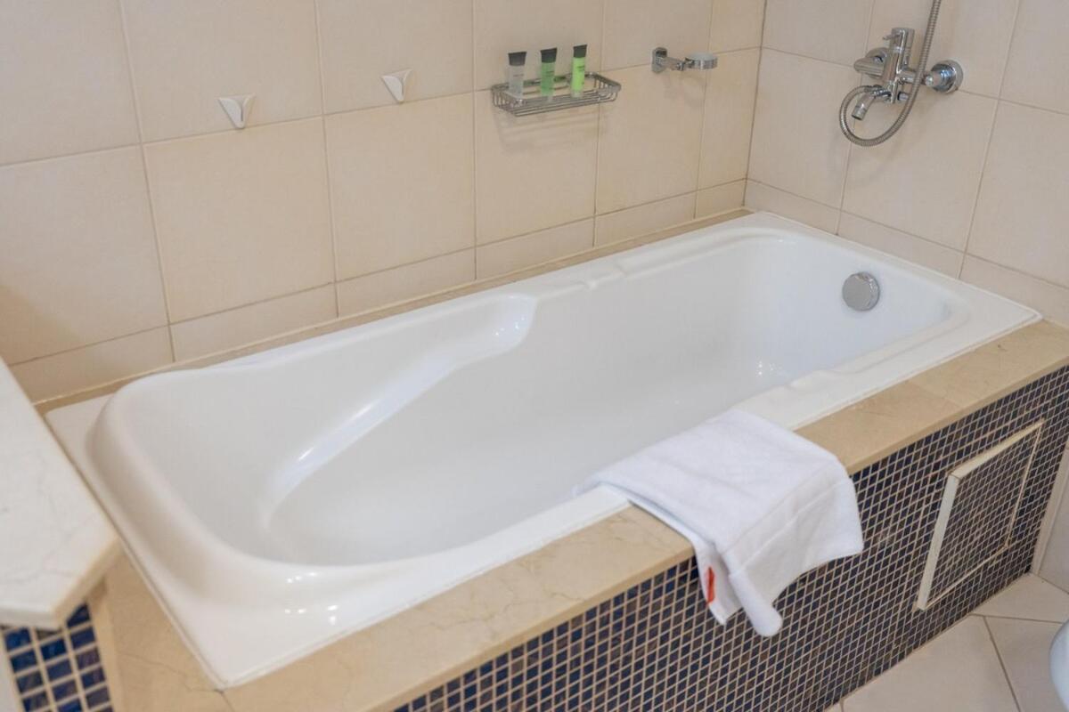 Elegant 3br Near In Palm Jumeirah Apartment Dubai