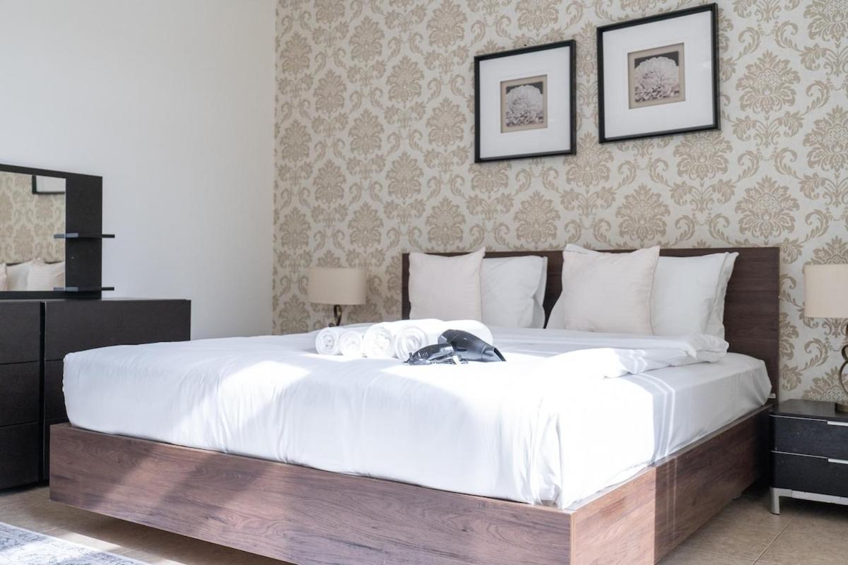 Elegant 3br Near In Palm Jumeirah *