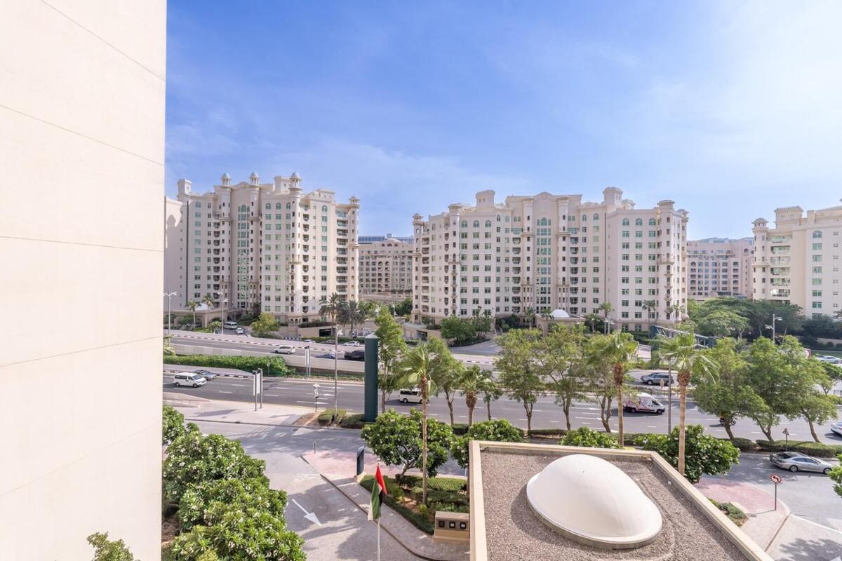 Elegant 3br Near In Palm Jumeirah *