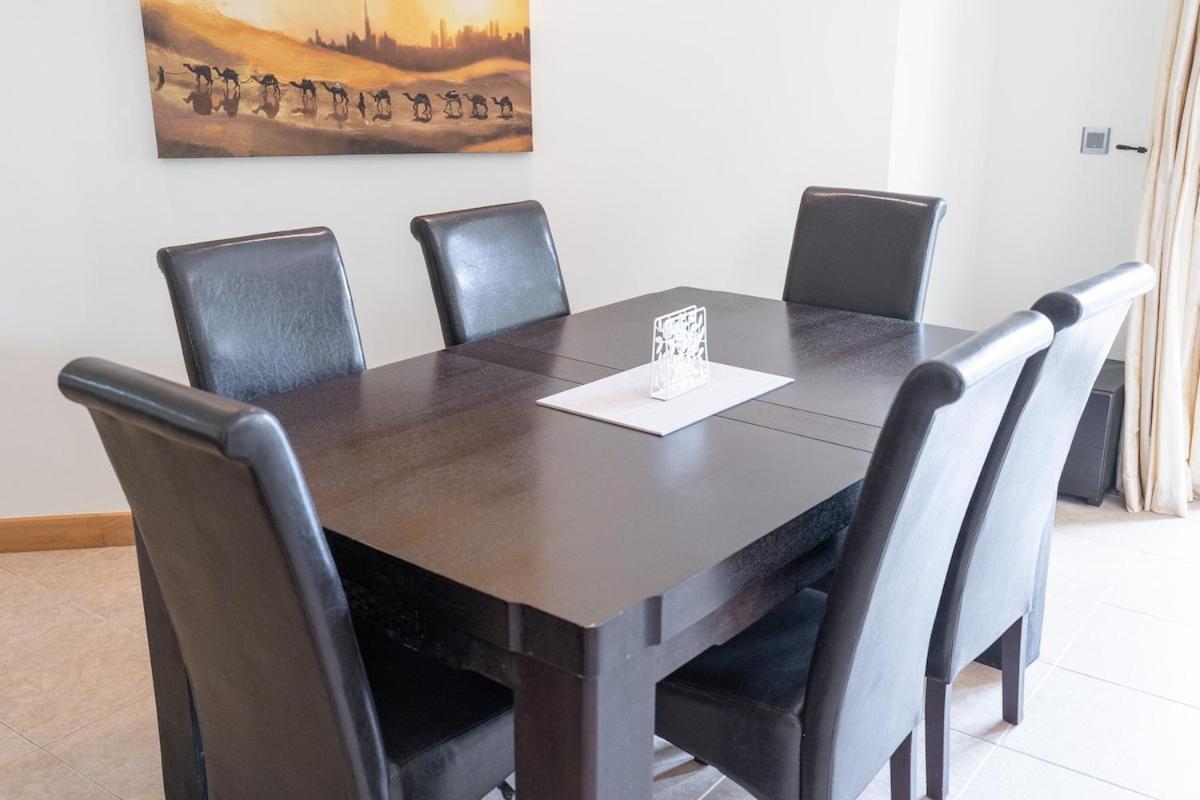 Apartment Elegant 3br Near In Palm Jumeirah Dubai