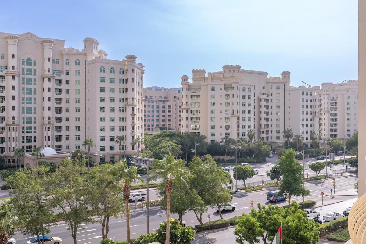 Elegant 3br Near In Palm Jumeirah *