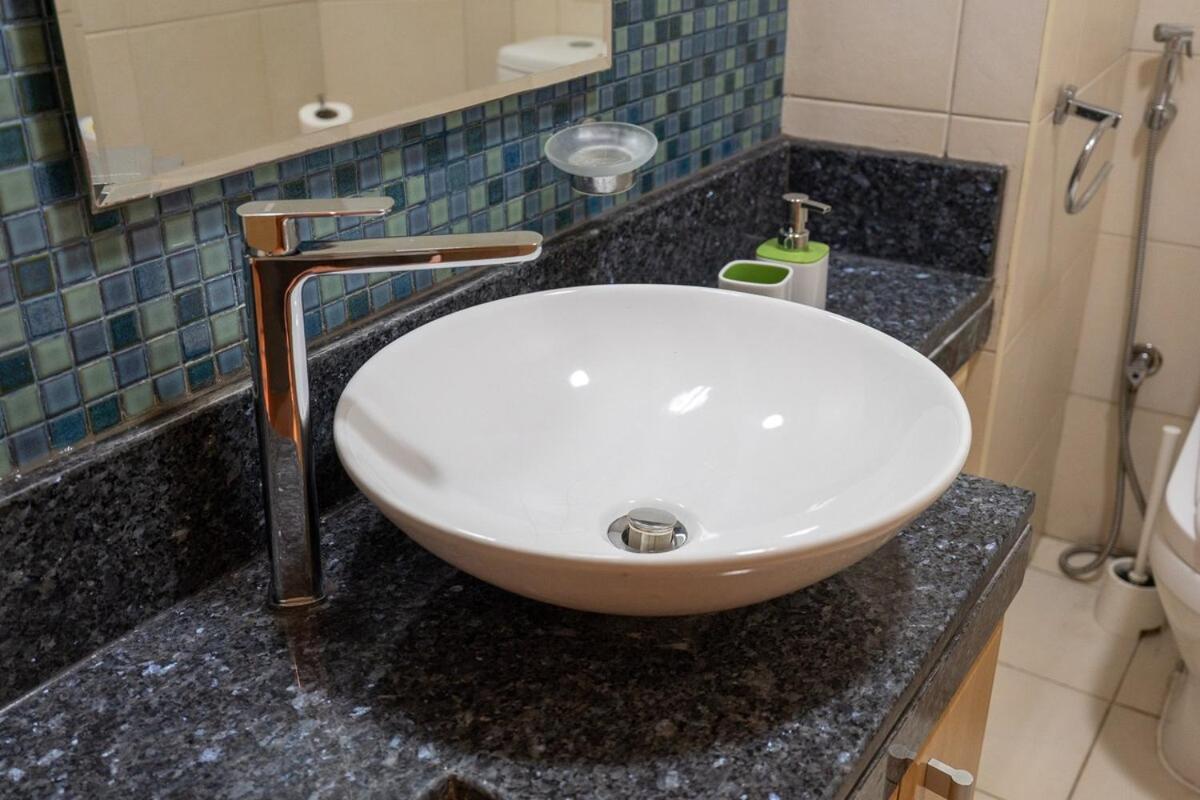 Apartment Elegant 3br Near In Palm Jumeirah Dubai