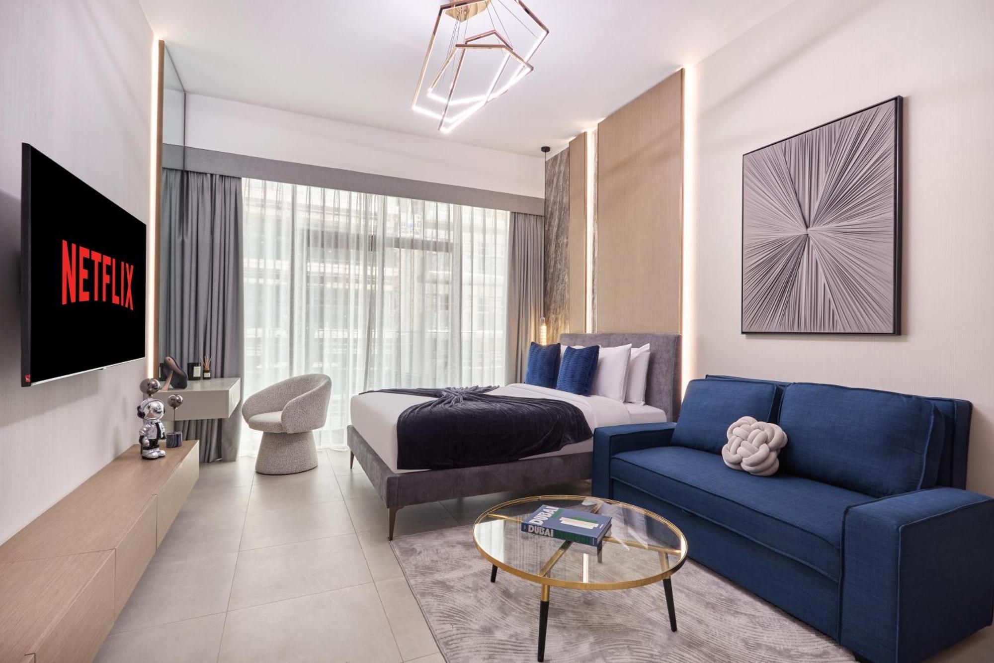 Lux High-rise 12th Floor Westwood Grande Apartment *