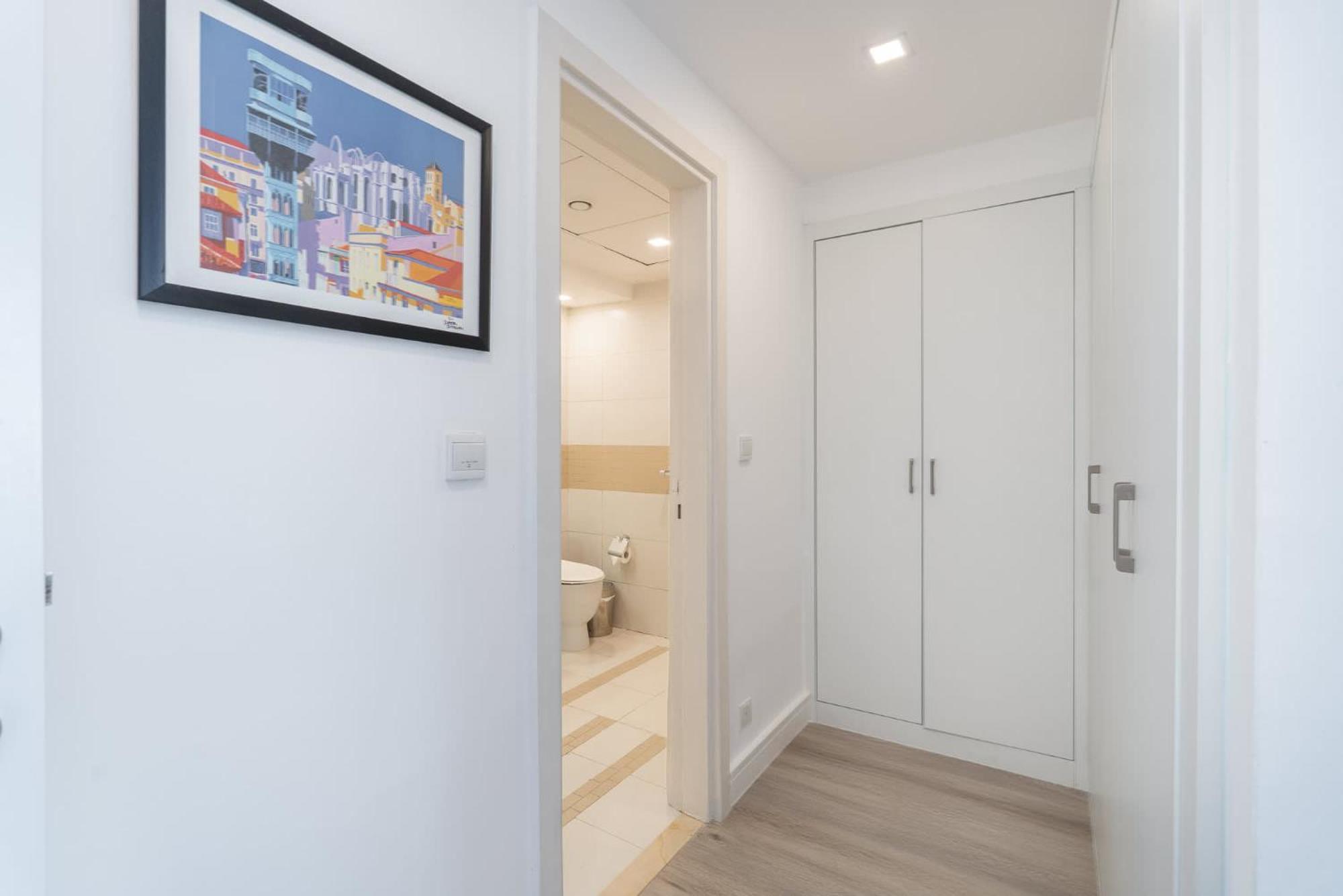Remarkable 1 Bedroom Flat In Blakely Tower Dubai