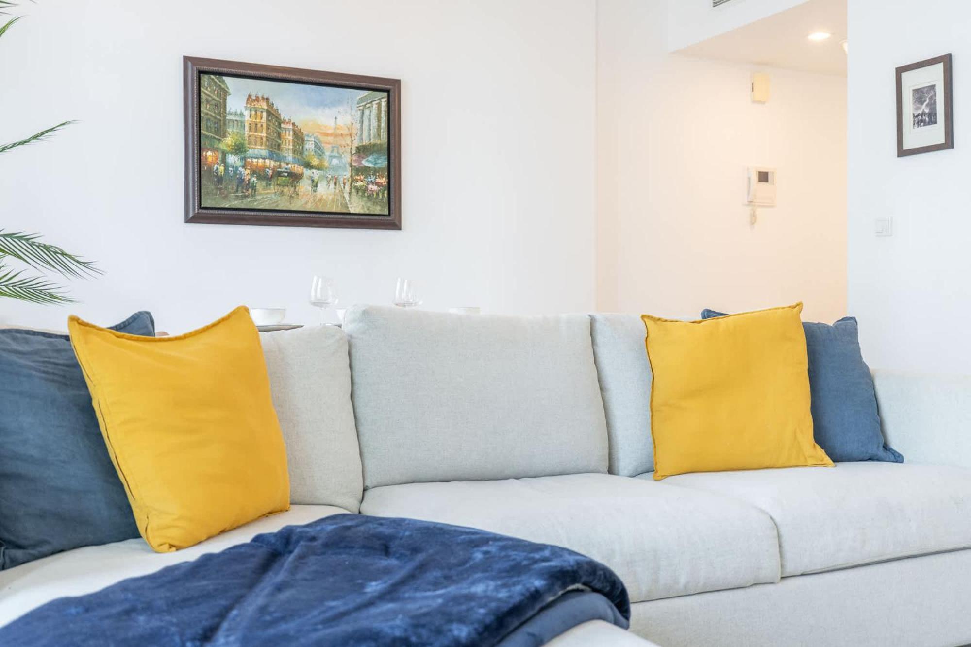 Apartment Remarkable 1 Bedroom Flat In Blakely Tower