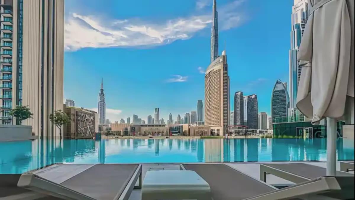 Downtown Views - Burj Khalifa & Direct Mall Access Apartment