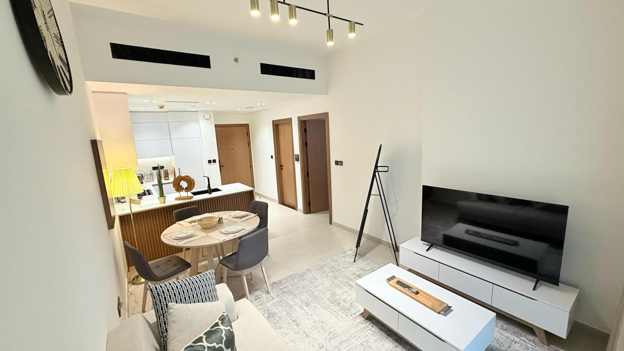 Apartment 1 Bhk With Panoramic View *