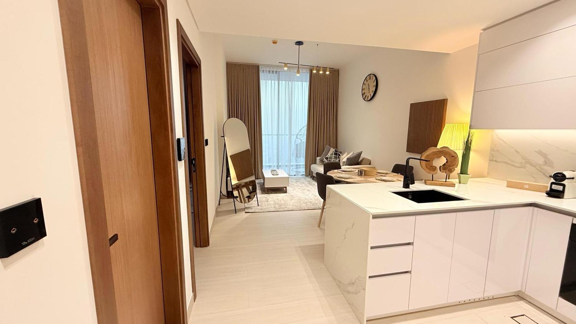Apartment 1 Bhk With Panoramic View