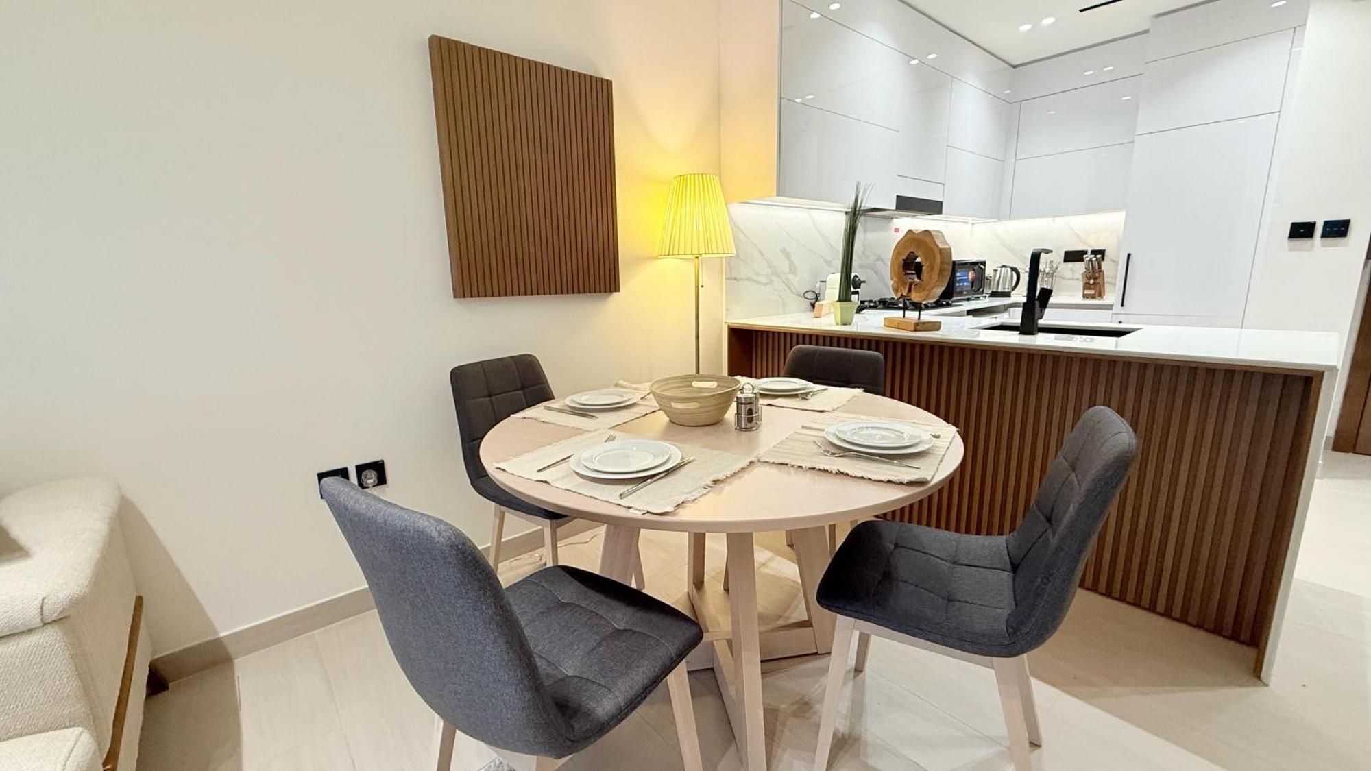 1 Bhk With Panoramic View Apartment Dubai