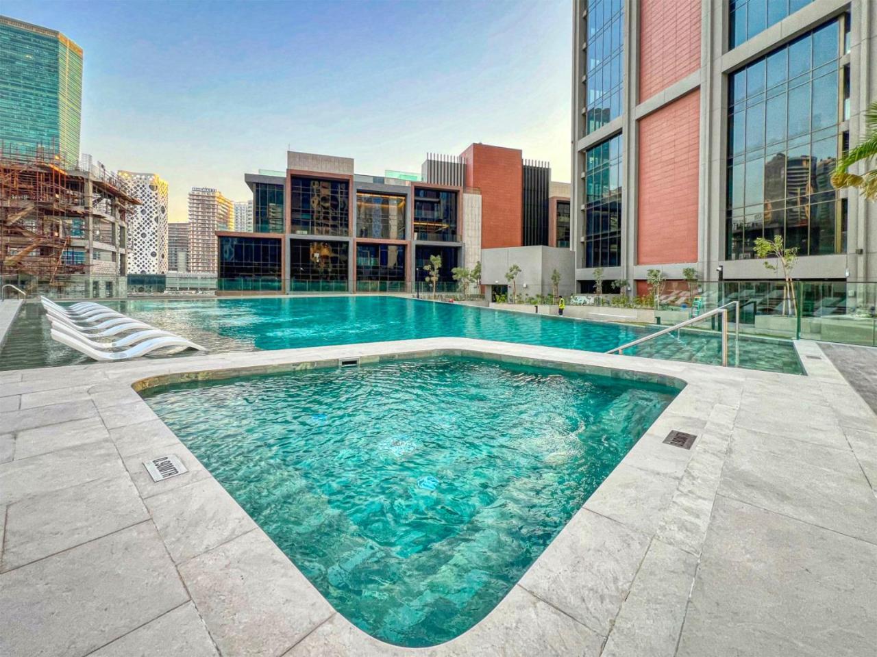 Stunning With Full Burj Khalifa View Apartment Dubai