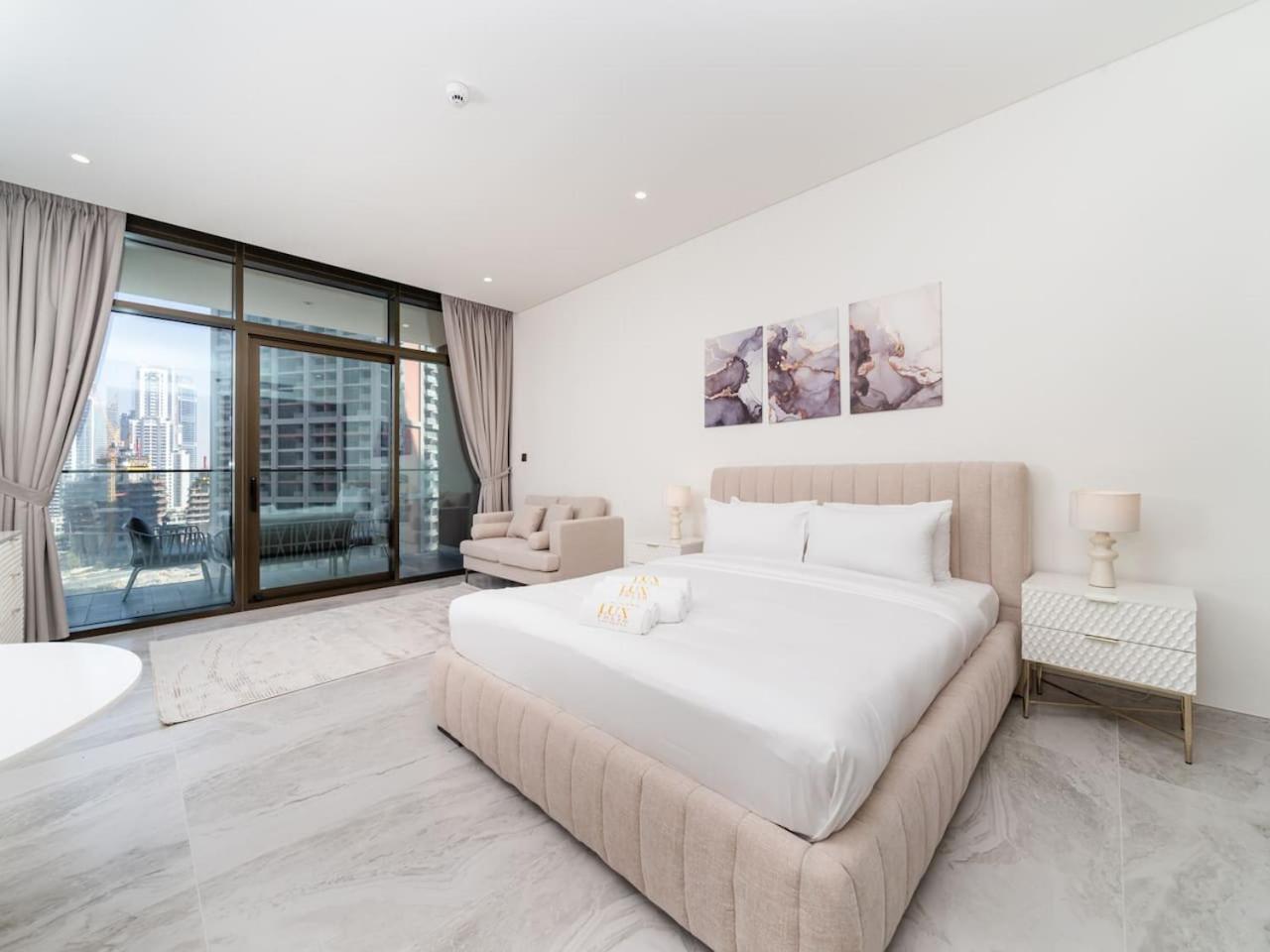 Stunning With Full Burj Khalifa View Apartment Dubai