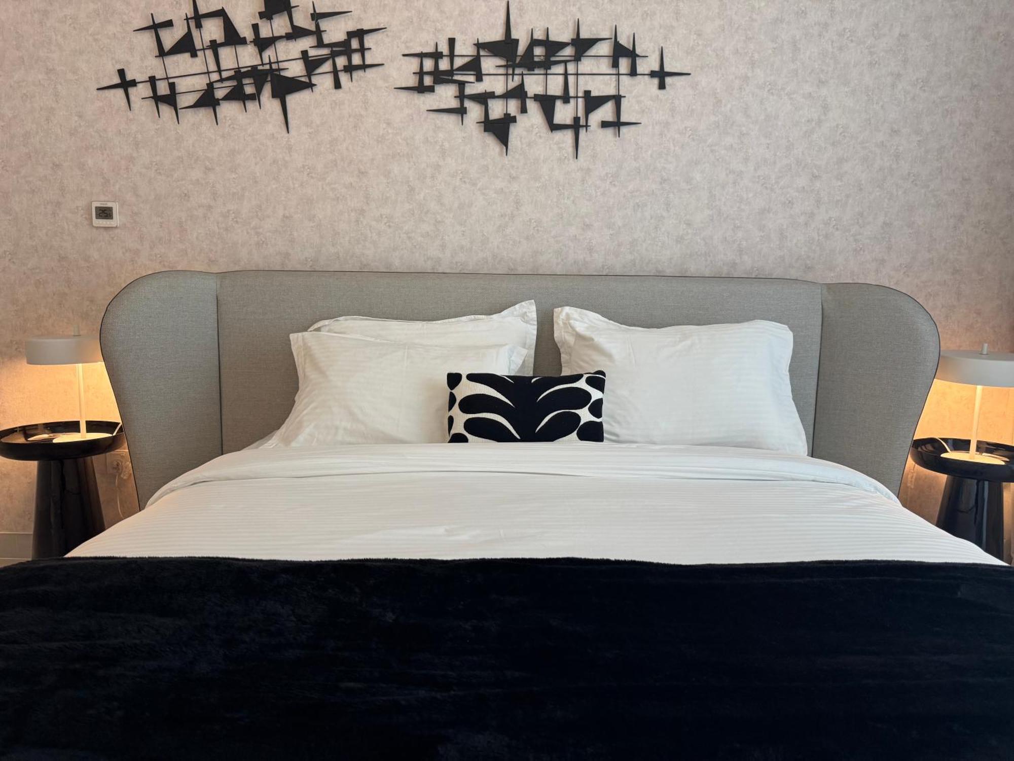 Ashri Luxe On Sheikh Zayed 5 Mins Downtown Near Metro