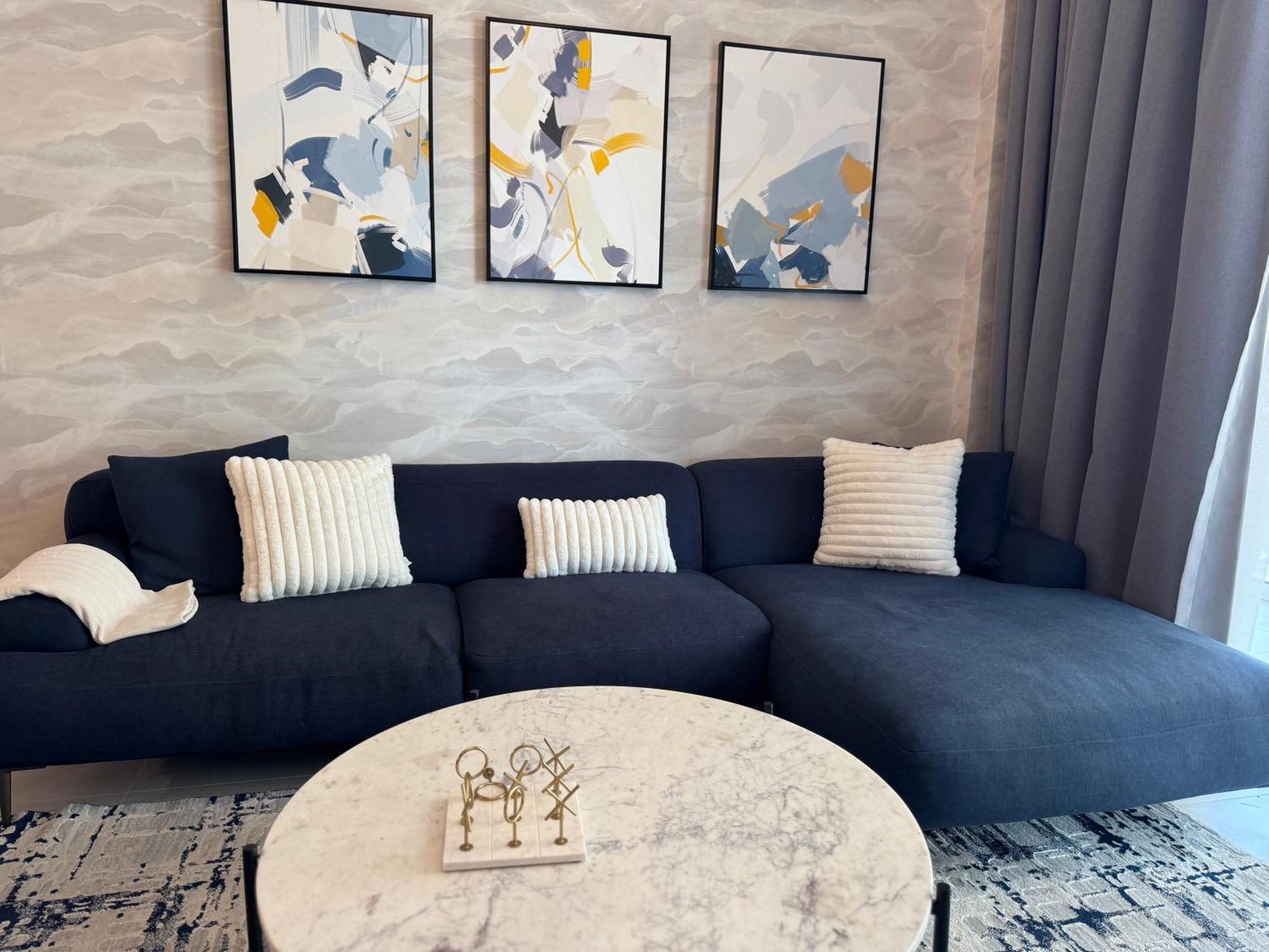 Apartment Ashri Luxe On Sheikh Zayed 5 Mins Downtown Near Metro Dubai