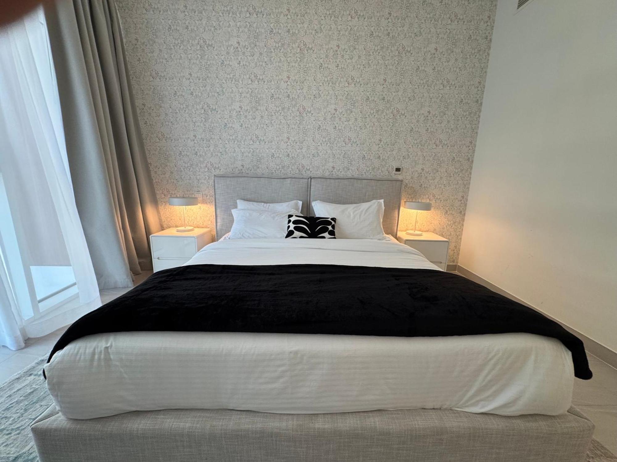 Ashri Luxe On Sheikh Zayed 5 Mins Downtown Near Metro