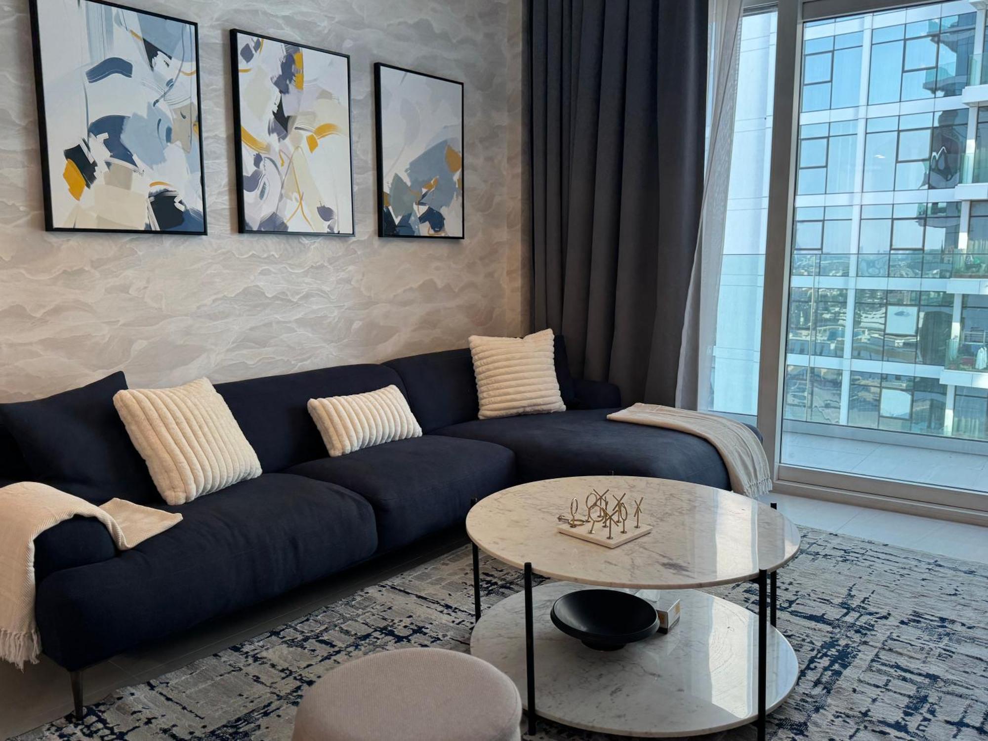 Ashri Luxe On Sheikh Zayed 5 Mins Downtown Near Metro Apartment