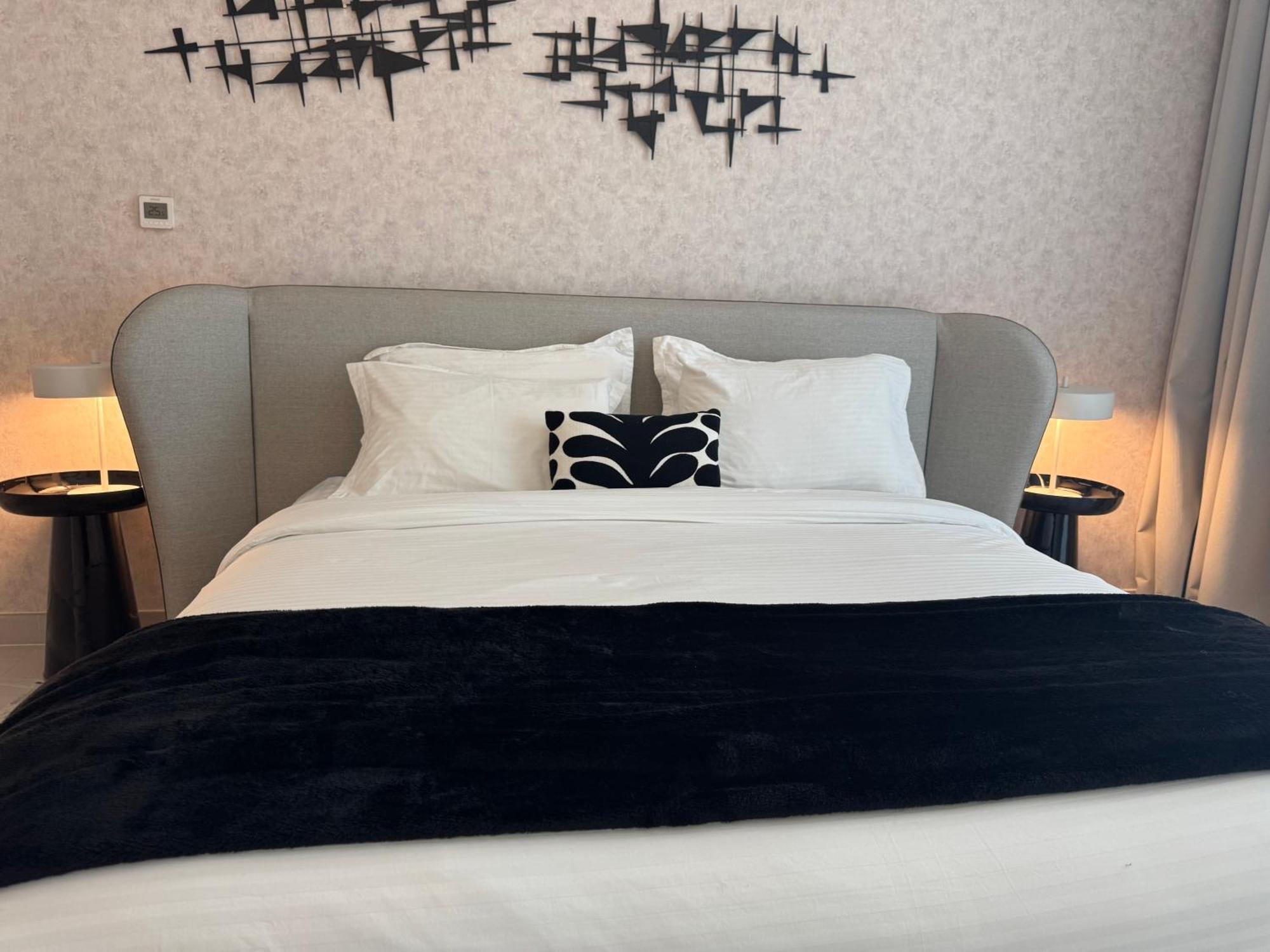 Ashri Luxe On Sheikh Zayed 5 Mins Downtown Near Metro