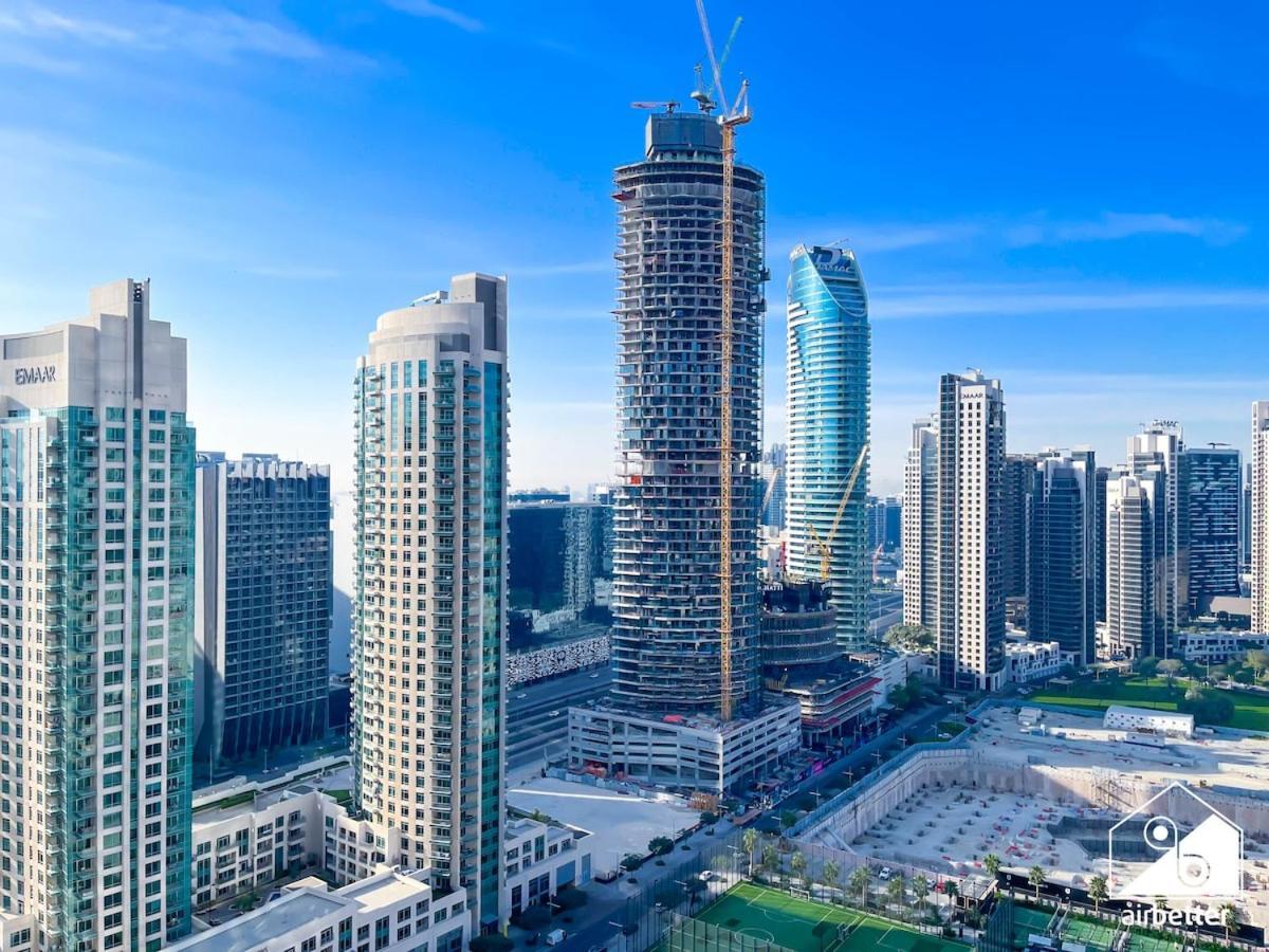 Burj Royale Elegance Cityscape From Your Balcony *