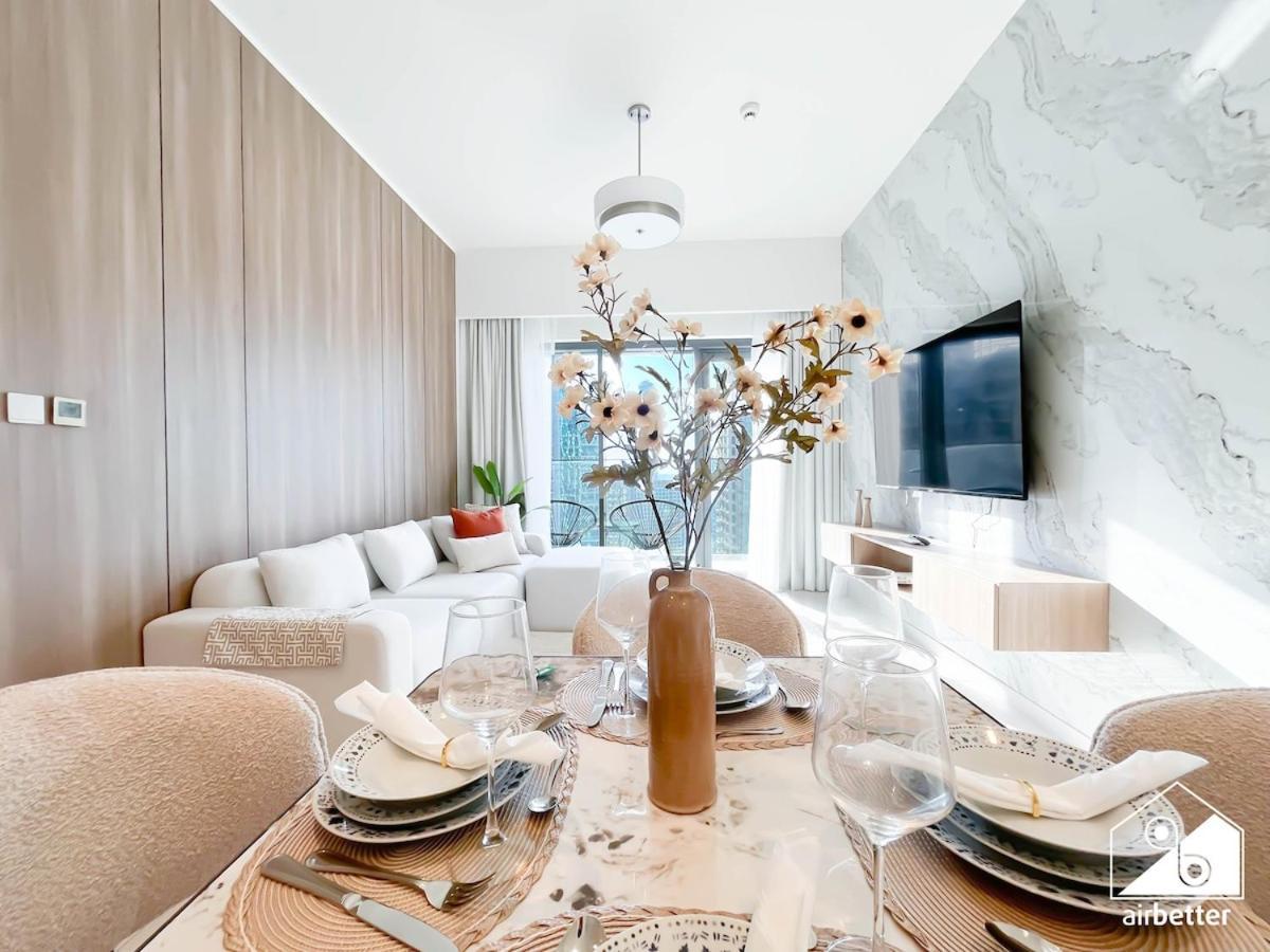 Burj Royale Elegance Cityscape From Your Balcony Apartment *