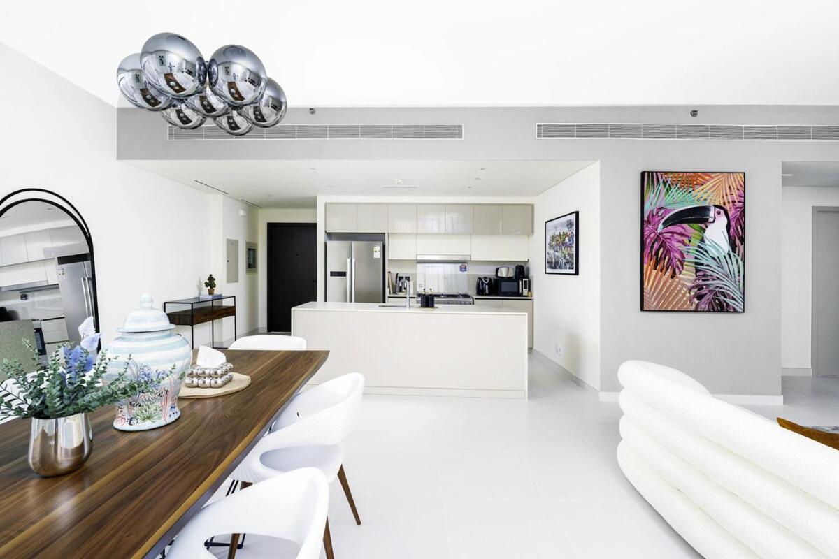 Apartment Luxury 3br Penthouse Retreat - Private & Marina Views