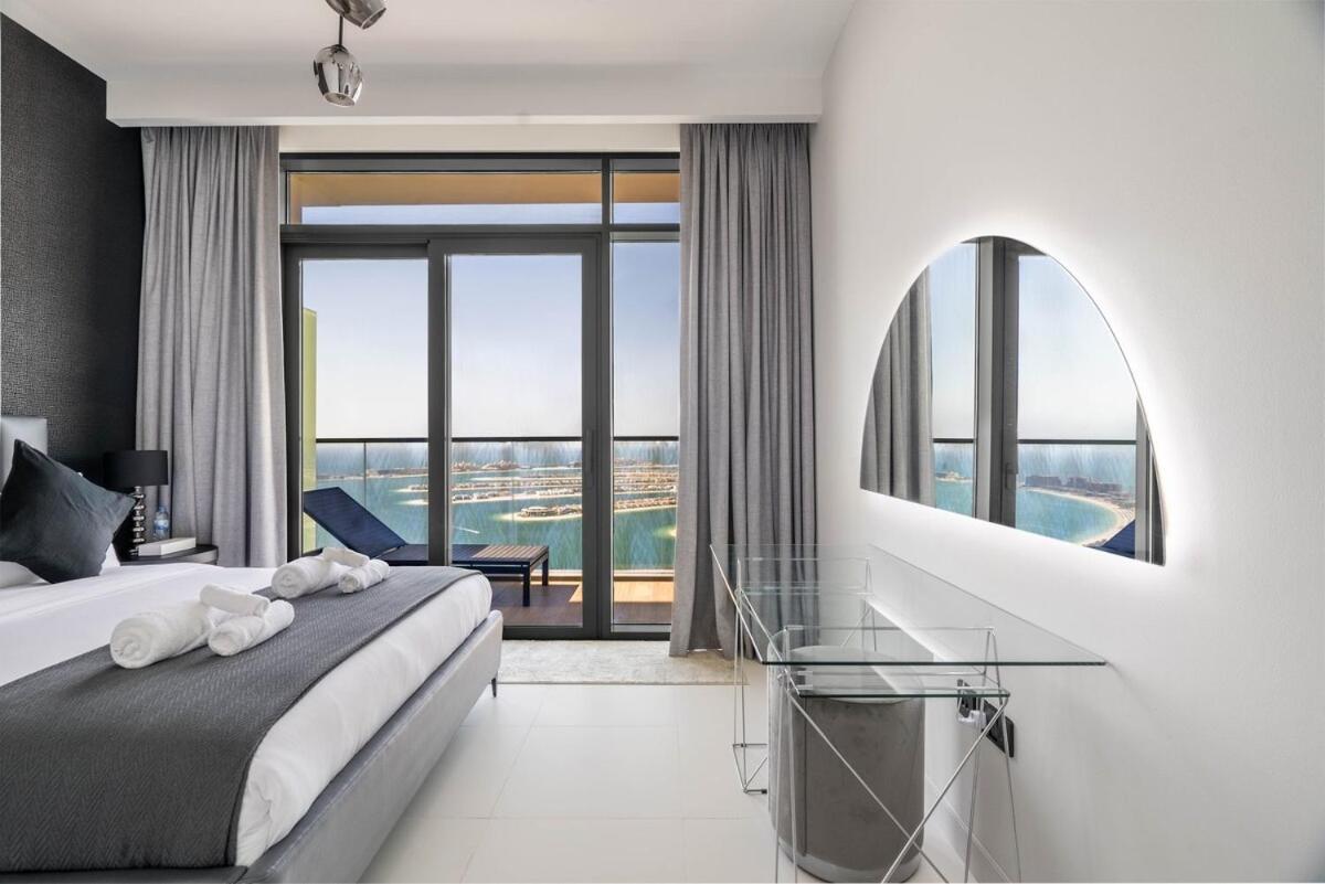 Apartment Luxury 3br Penthouse Retreat - Private & Marina Views Dubai