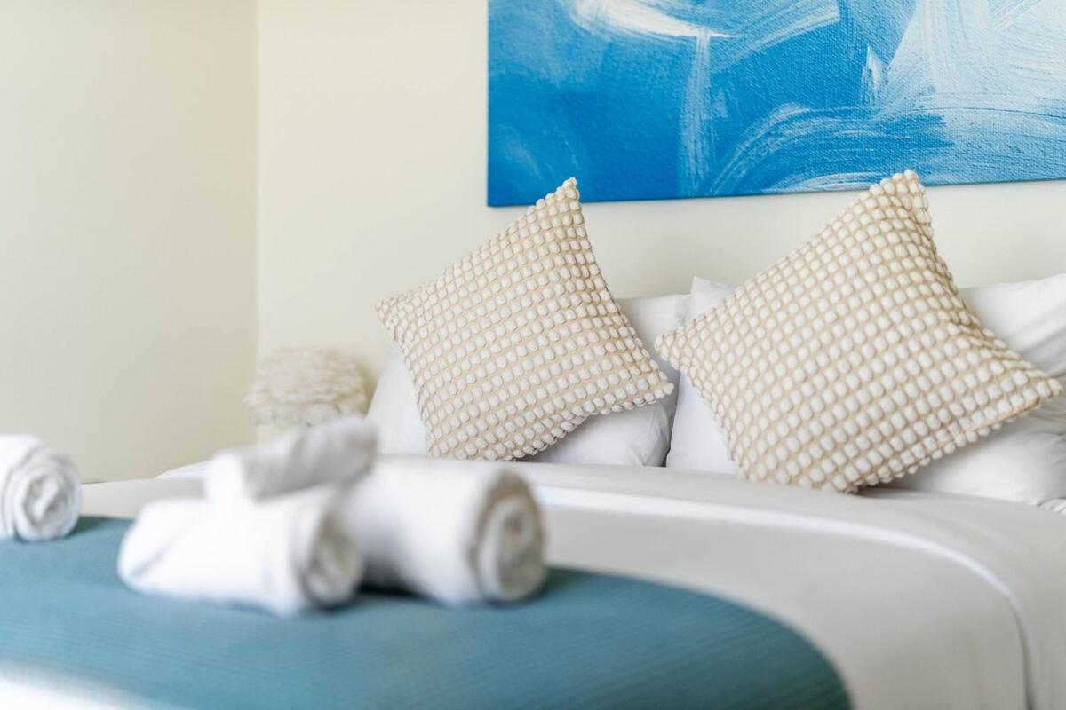 Apartment Luxury 3br Penthouse Retreat - Private & Marina Views Dubai