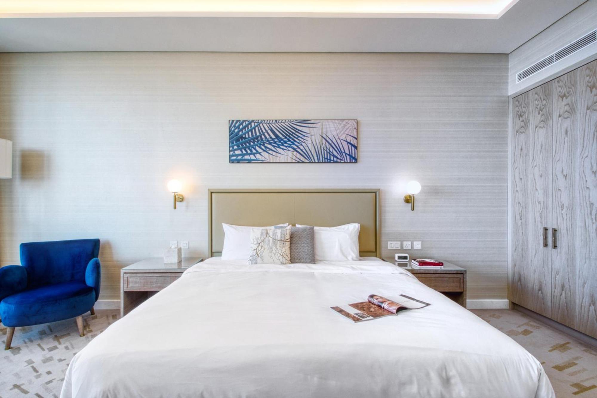 Luxury Sea Views At - Palm Tower