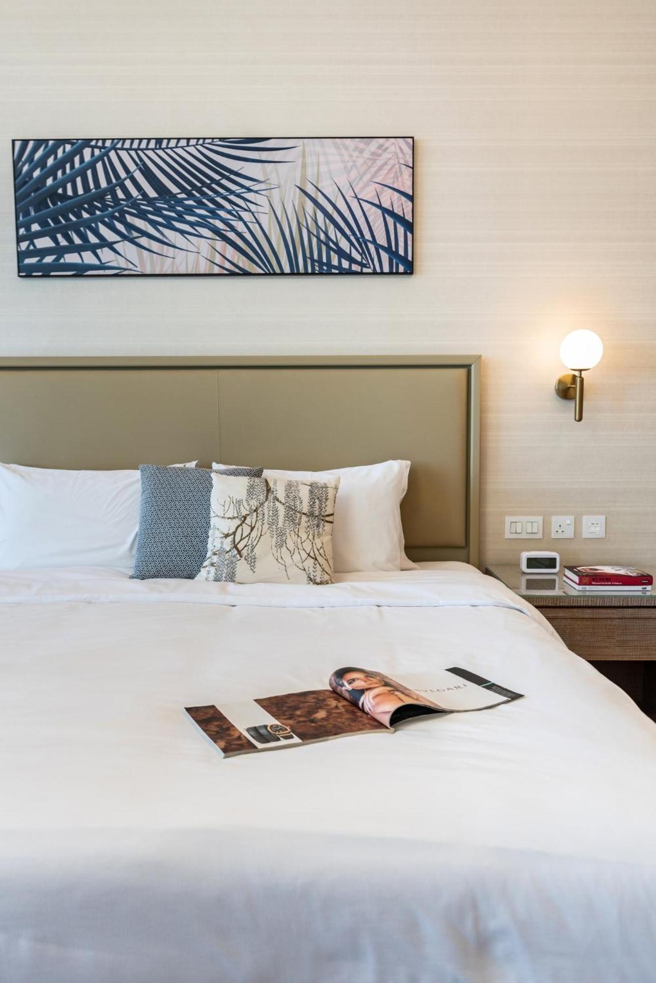 Apartment Luxury Sea Views At - Palm Tower