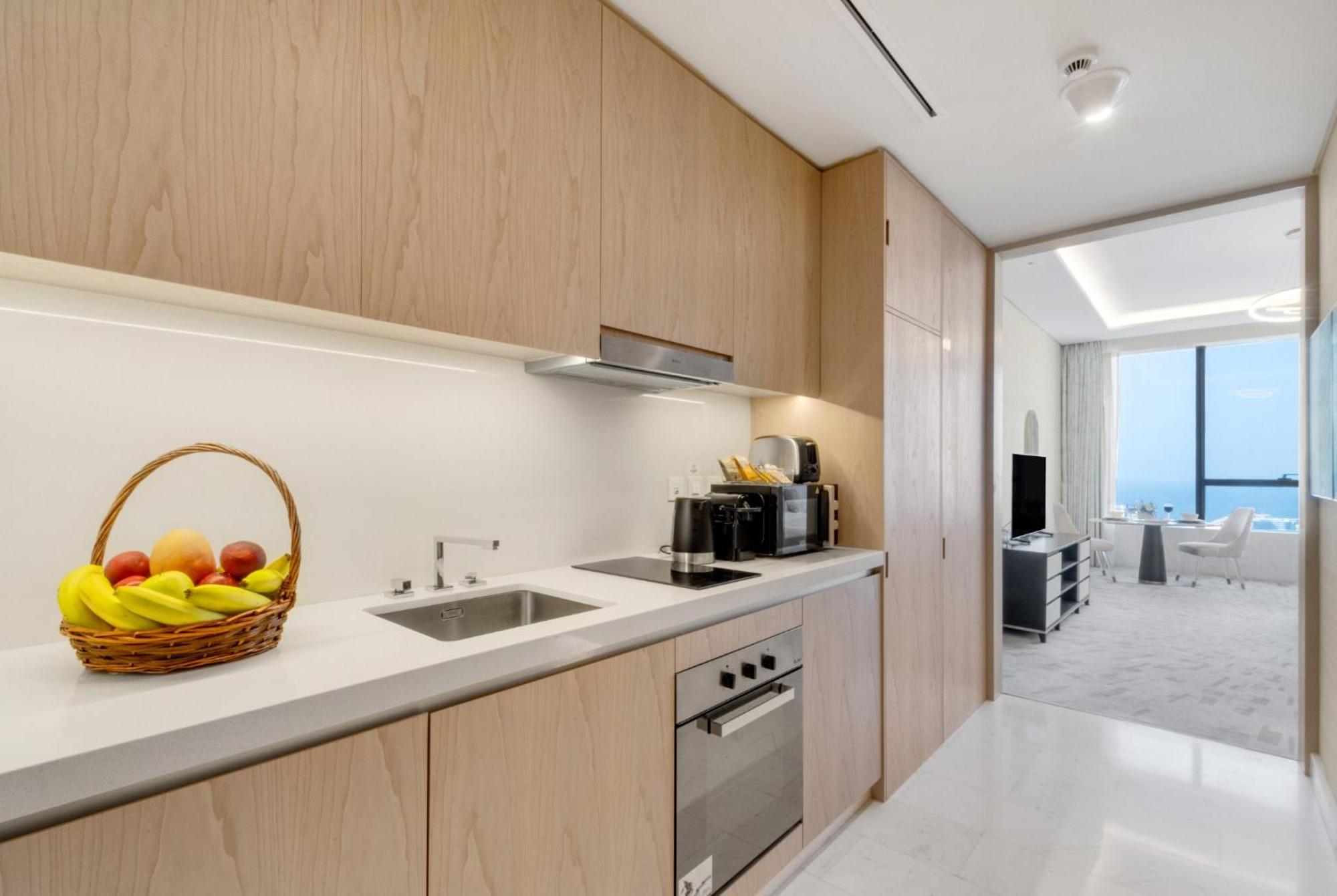 Apartment Luxury Sea Views At - Palm Tower *