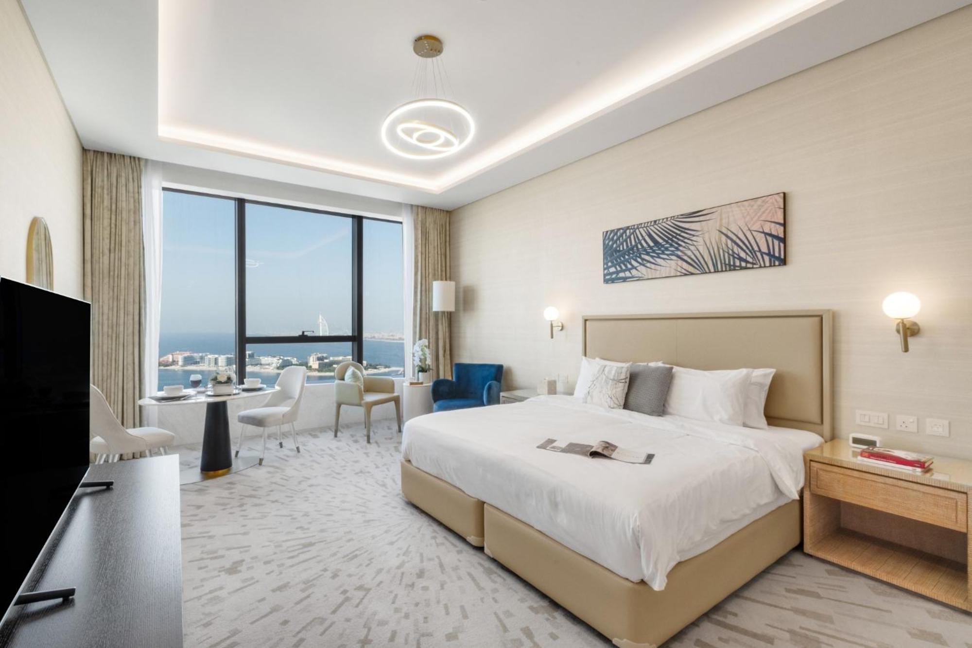 Luxury Sea Views At - Palm Tower Apartment