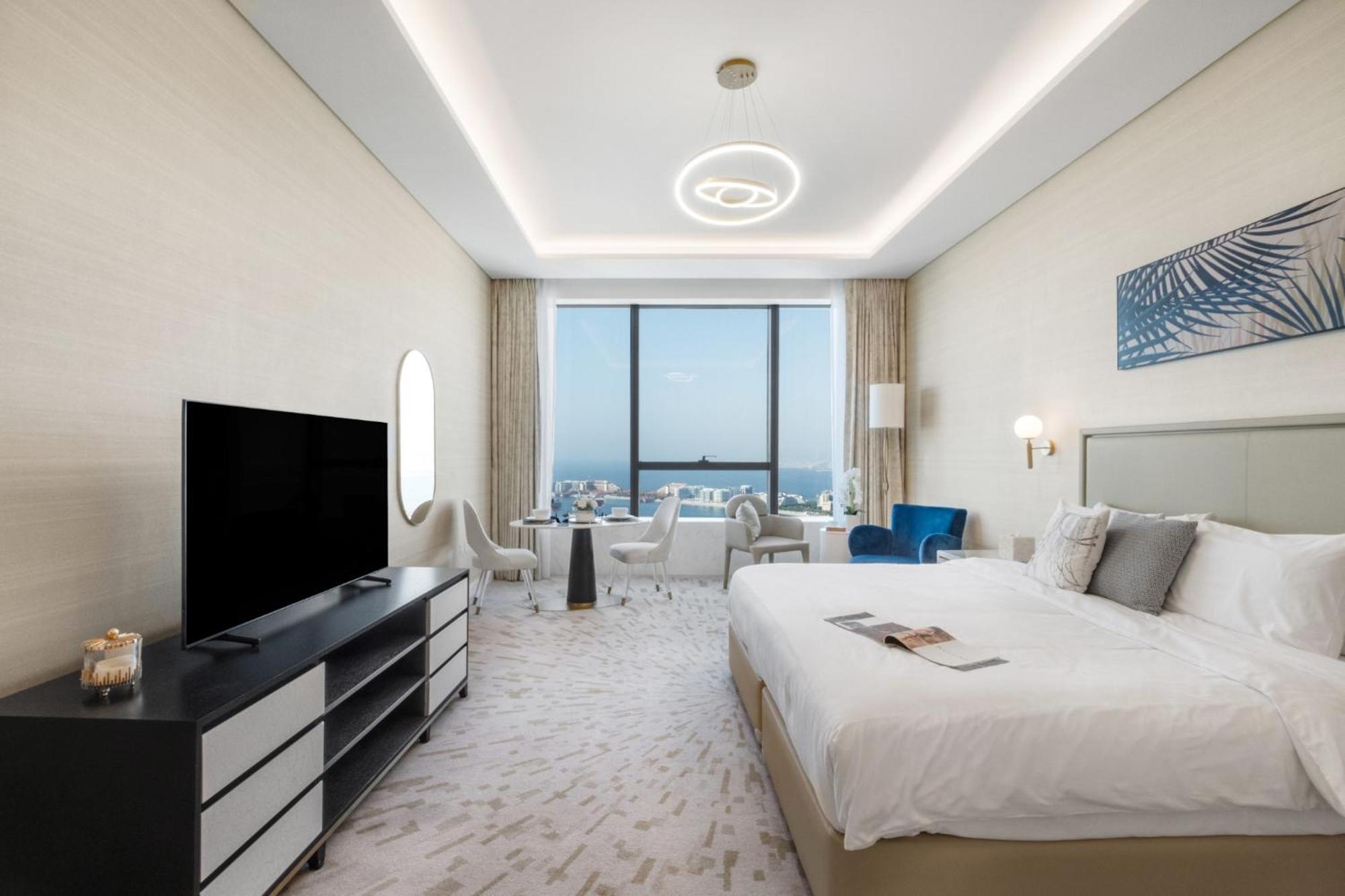 Luxury Sea Views At - Palm Tower Dubai