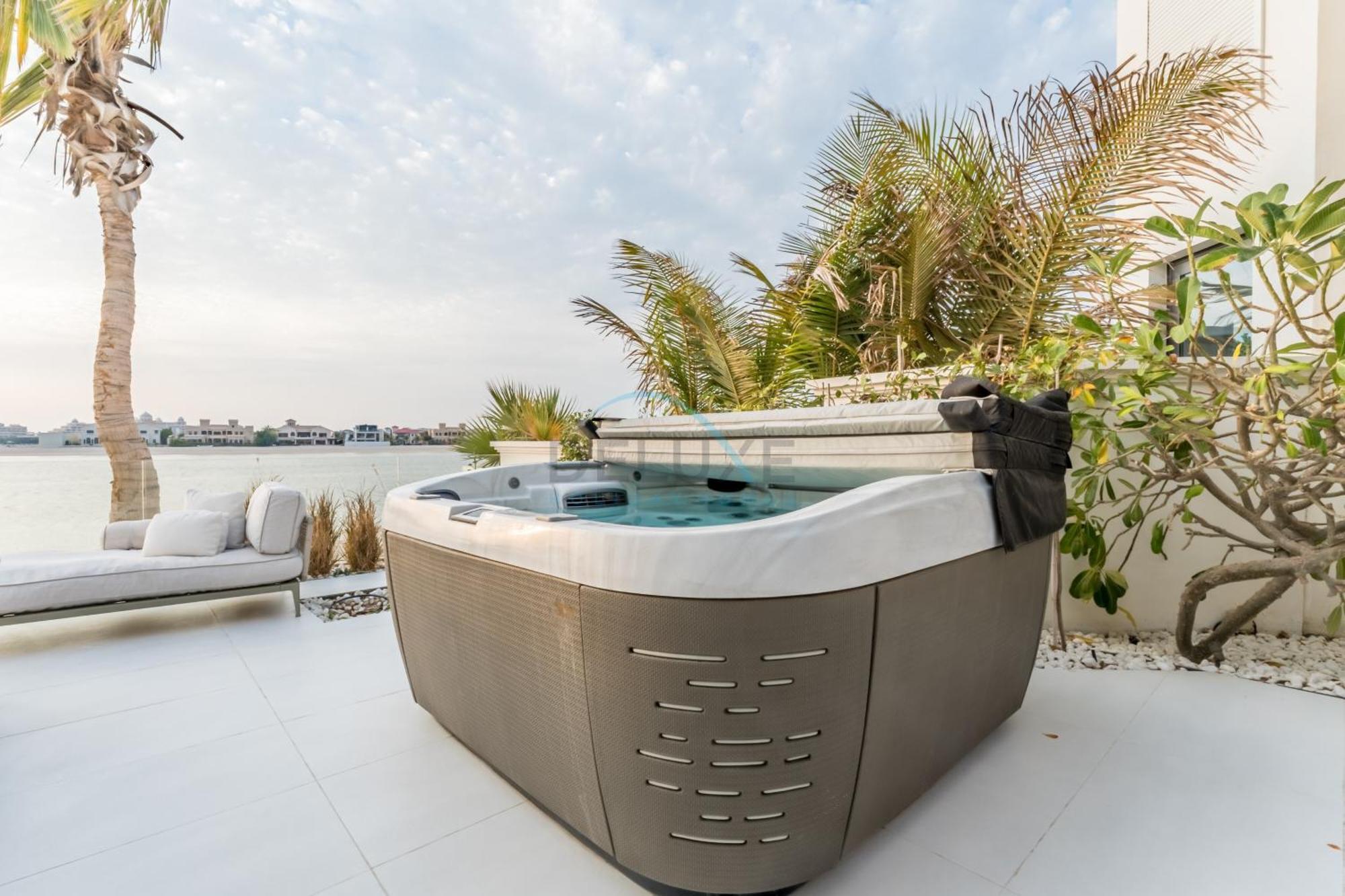 Beachfront 3br With Private Gym, Pool, Jacuzzi & Workspace, Palm Villa, Palm Jumeirah By Deluxe Homes *