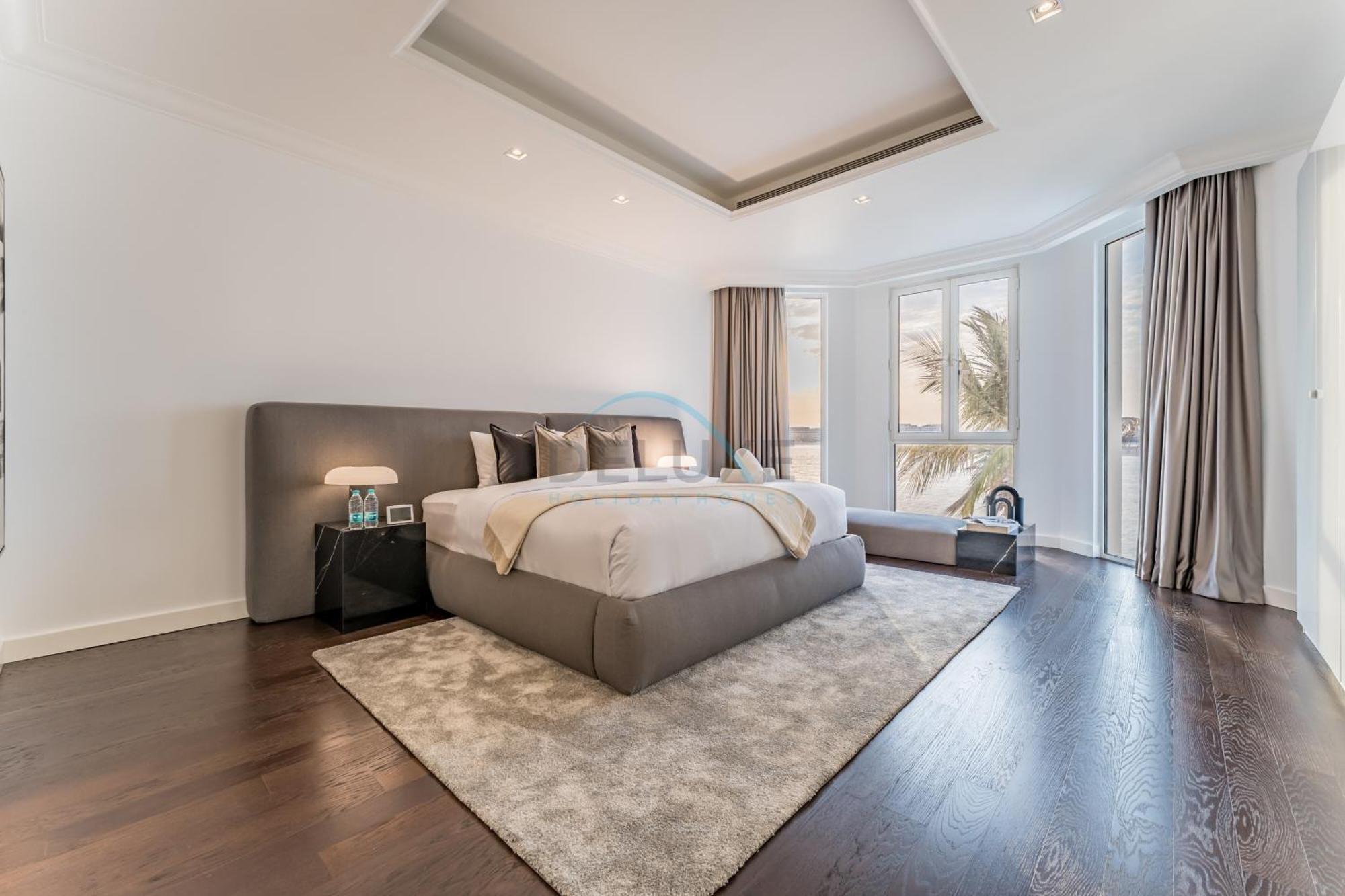 Villa Beachfront 3br With Private Gym, Pool, Jacuzzi & Workspace, Palm Villa, Palm Jumeirah By Deluxe Homes