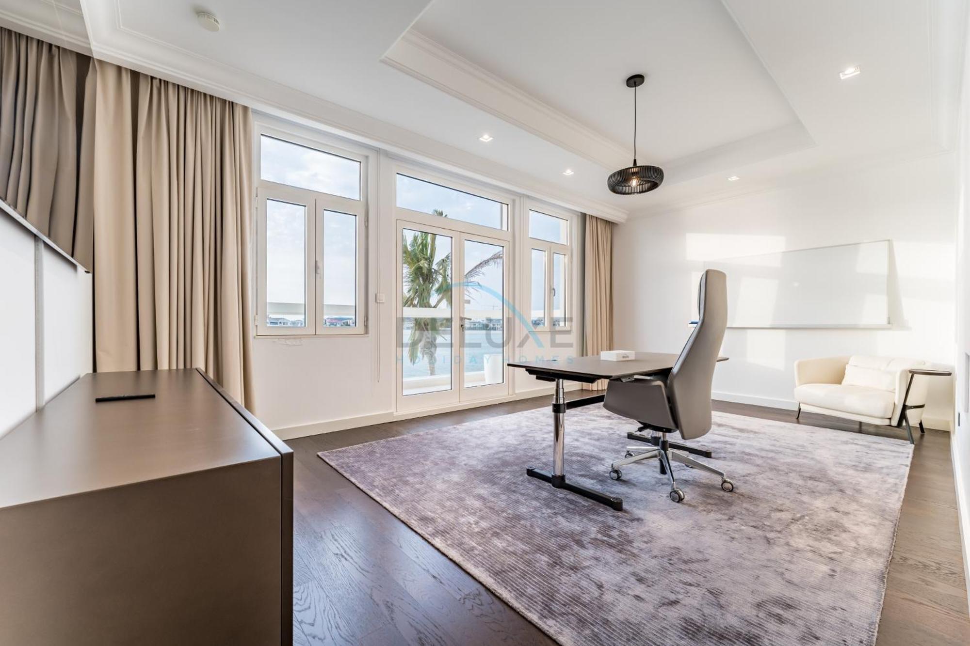 Beachfront 3br With Private Gym, Pool, Jacuzzi & Workspace, Palm Villa, Palm Jumeirah By Deluxe Homes * Dubai