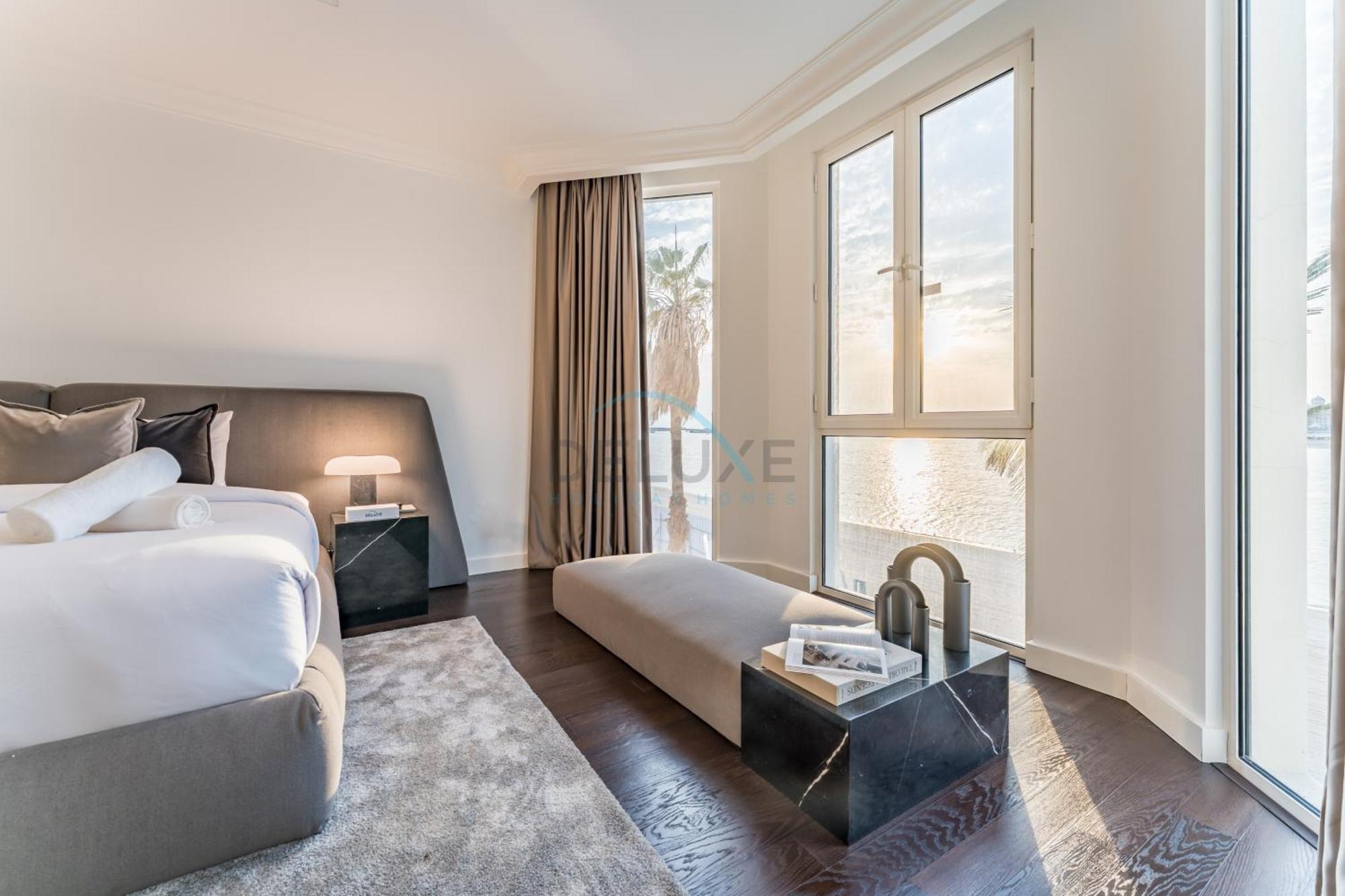 Beachfront 3br With Private Gym, Pool, Jacuzzi & Workspace, Palm Villa, Palm Jumeirah By Deluxe Homes *