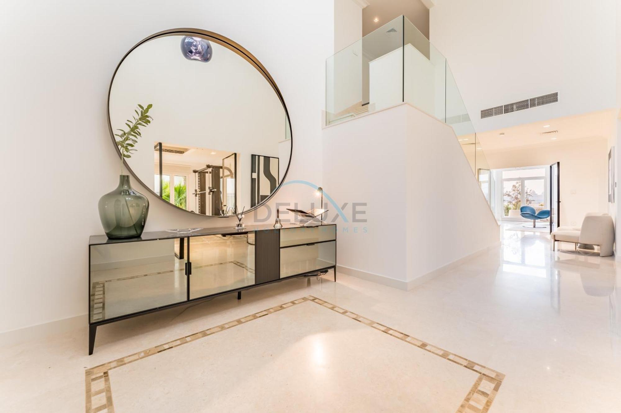 Beachfront 3br With Private Gym, Pool, Jacuzzi & Workspace, Palm Villa, Palm Jumeirah By Deluxe Homes