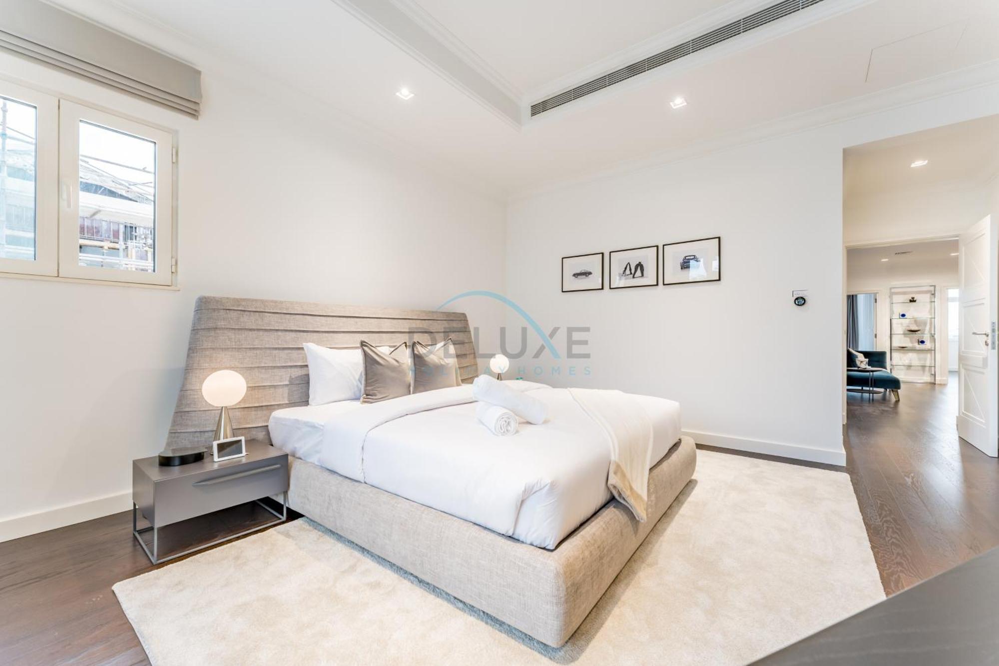 Villa Beachfront 3br With Private Gym, Pool, Jacuzzi & Workspace, Palm Villa, Palm Jumeirah By Deluxe Homes *