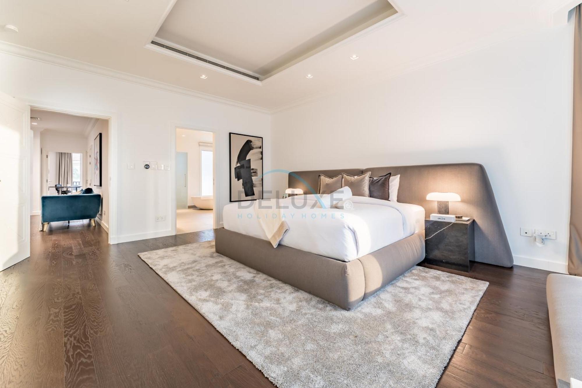 Beachfront 3br With Private Gym, Pool, Jacuzzi & Workspace, Palm Villa, Palm Jumeirah By Deluxe Homes