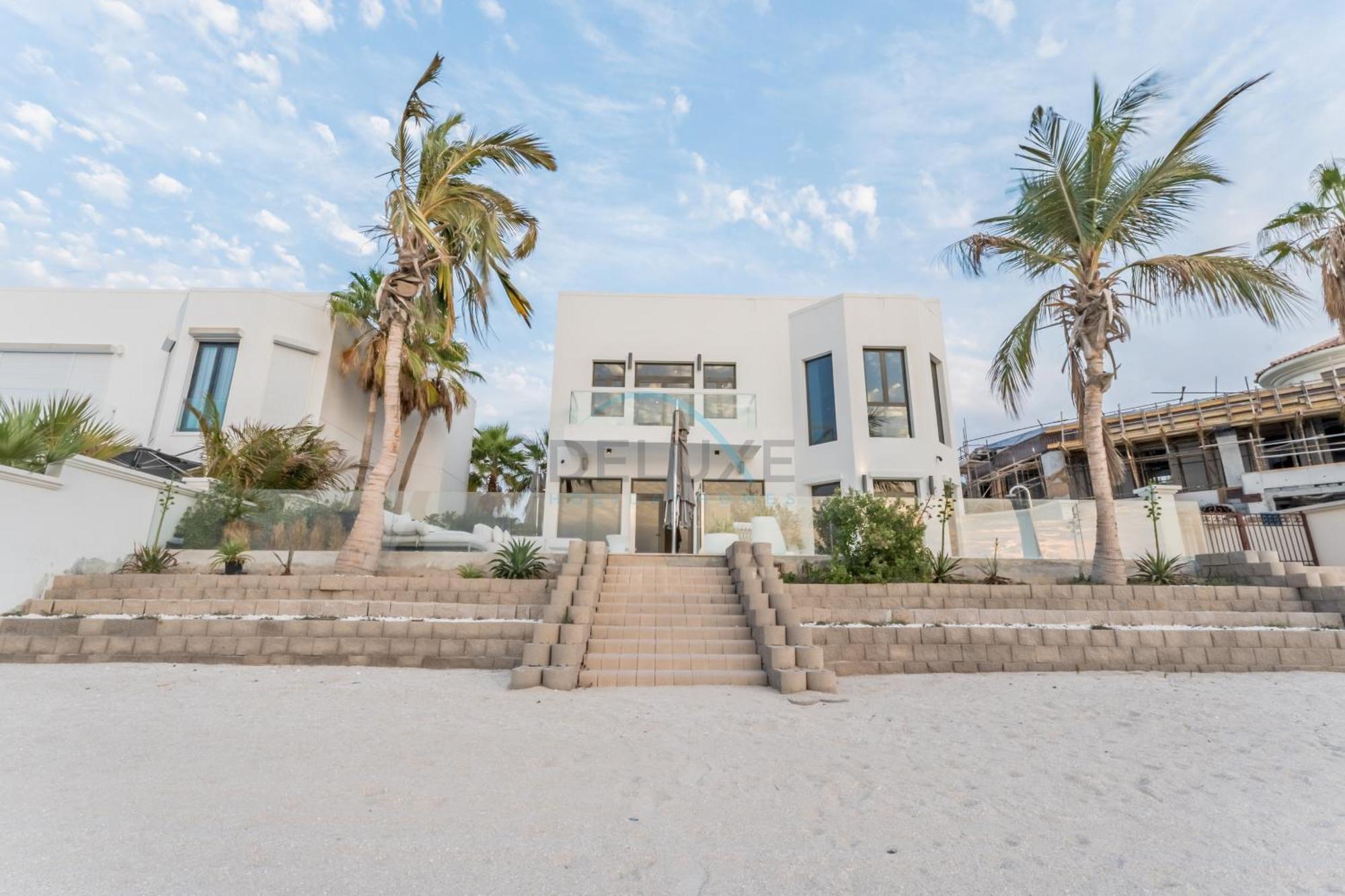 Villa Beachfront 3br With Private Gym, Pool, Jacuzzi & Workspace, Palm Villa, Palm Jumeirah By Deluxe Homes