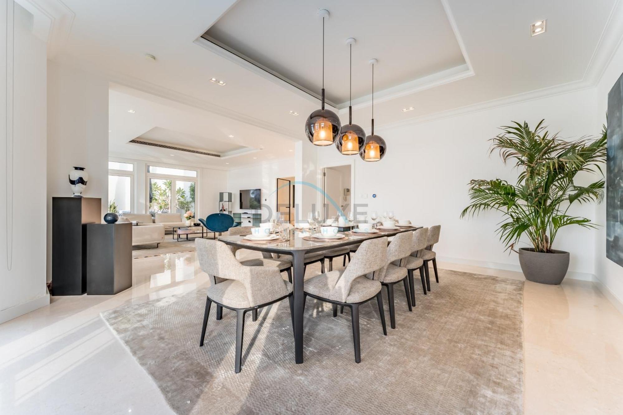 Villa Beachfront 3br With Private Gym, Pool, Jacuzzi & Workspace, Palm Villa, Palm Jumeirah By Deluxe Homes *