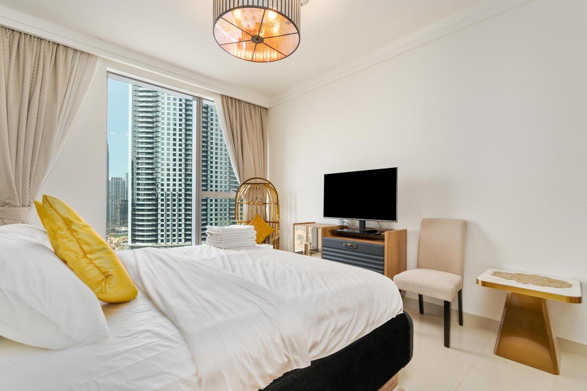 King 2br With Burj Khalifa View In Boulevard Point Dubai