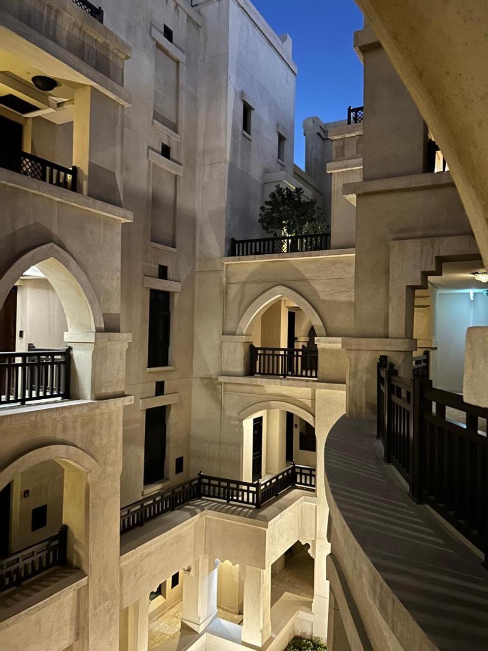 Mall Aparment